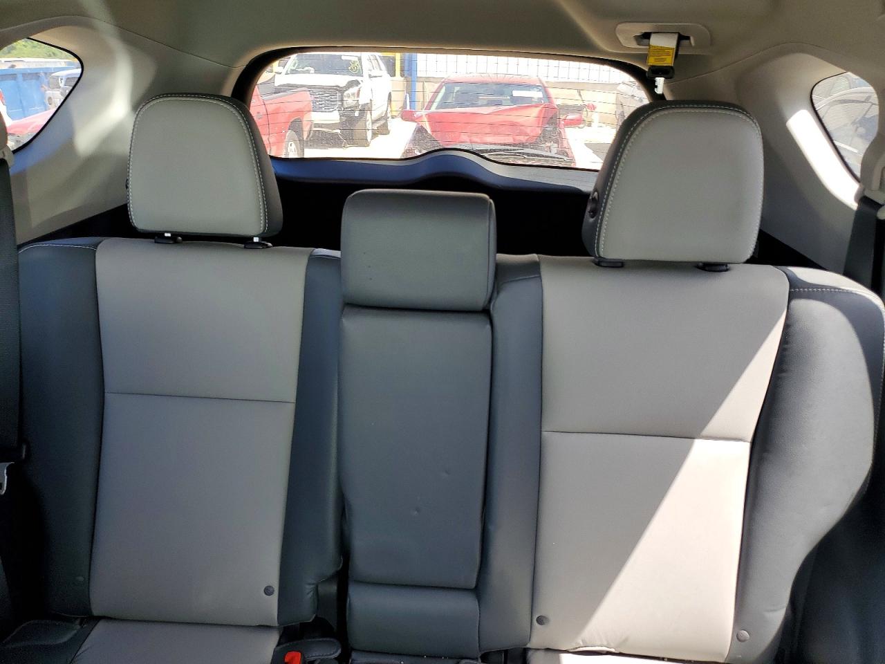 2014 Toyota Rav4 Limited Silver vin: 2T3YFREV9EW098121