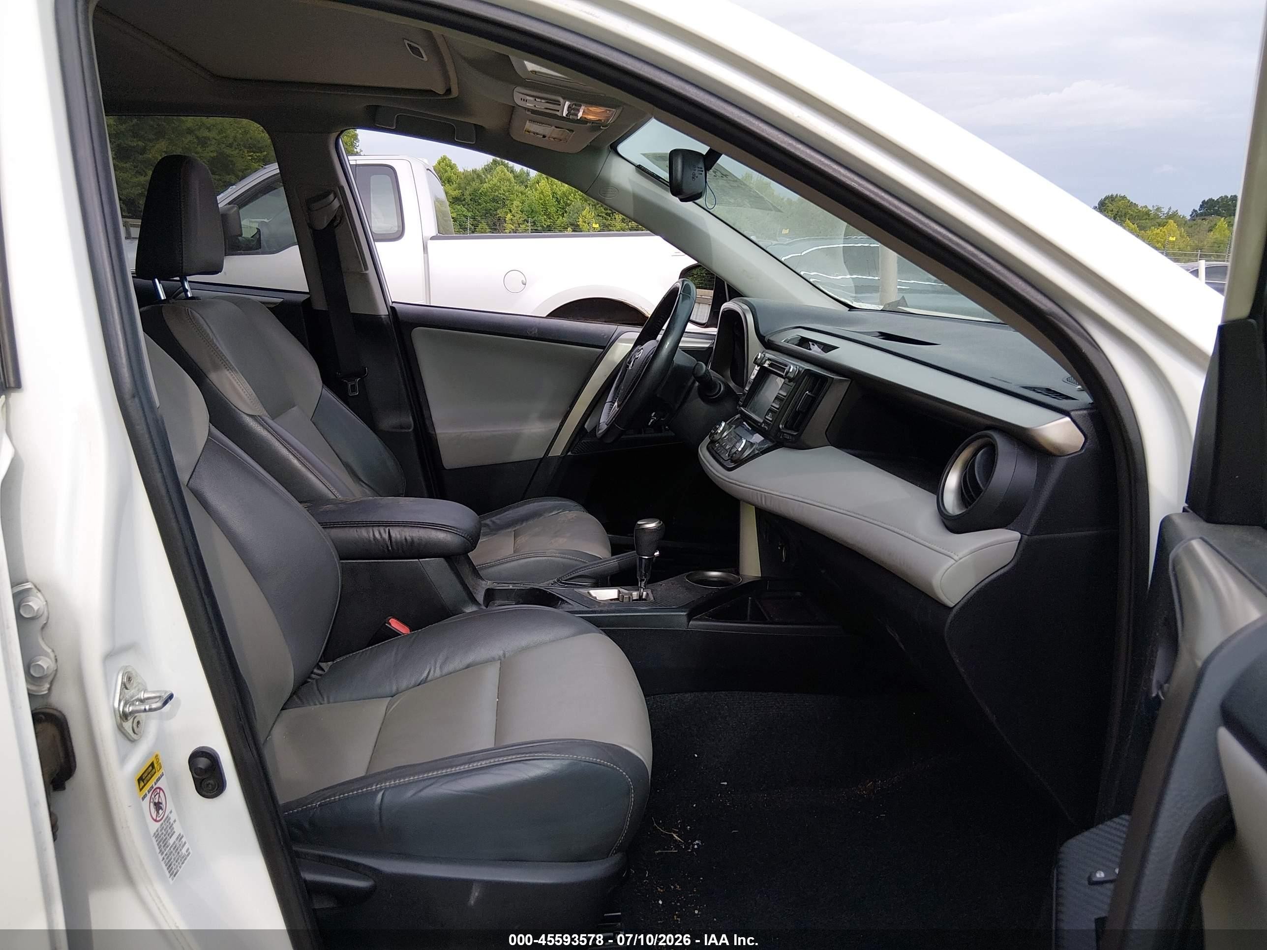 2014 Toyota Rav4 Limited White vin: 2T3YFREV9EW110185