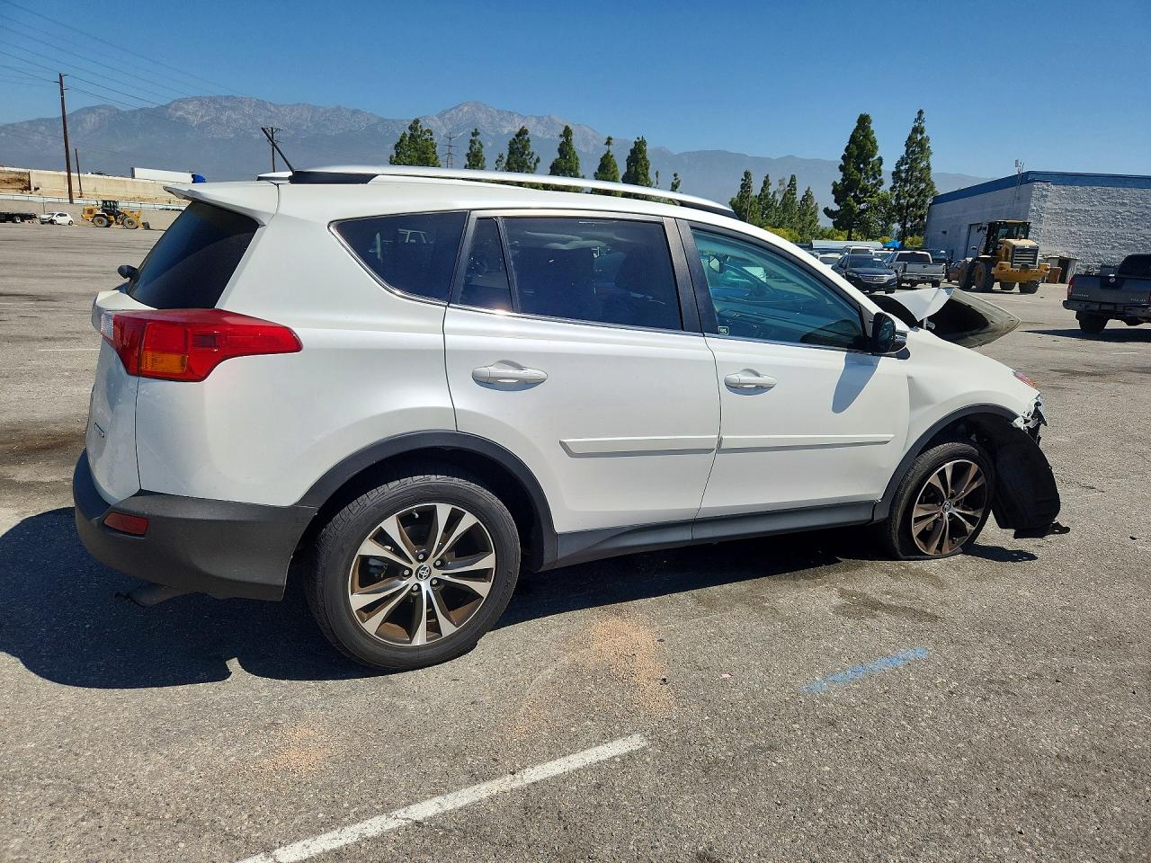 2015 Toyota Rav4 Limited White vin: 2T3YFREV9FW138263