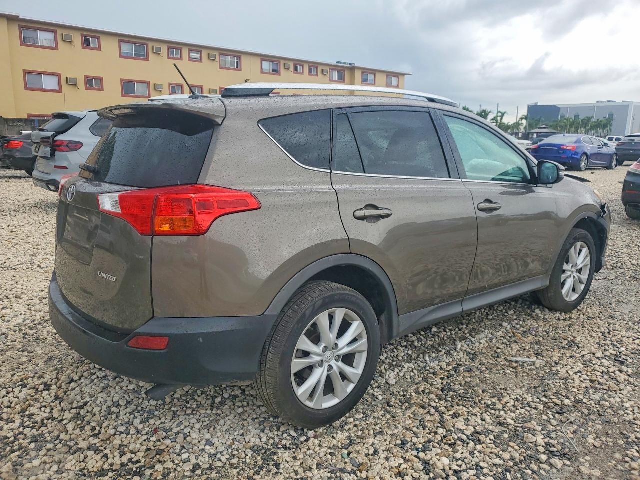 2015 Toyota Rav4 Limited Желто-коричневый vin: 2T3YFREV9FW203273