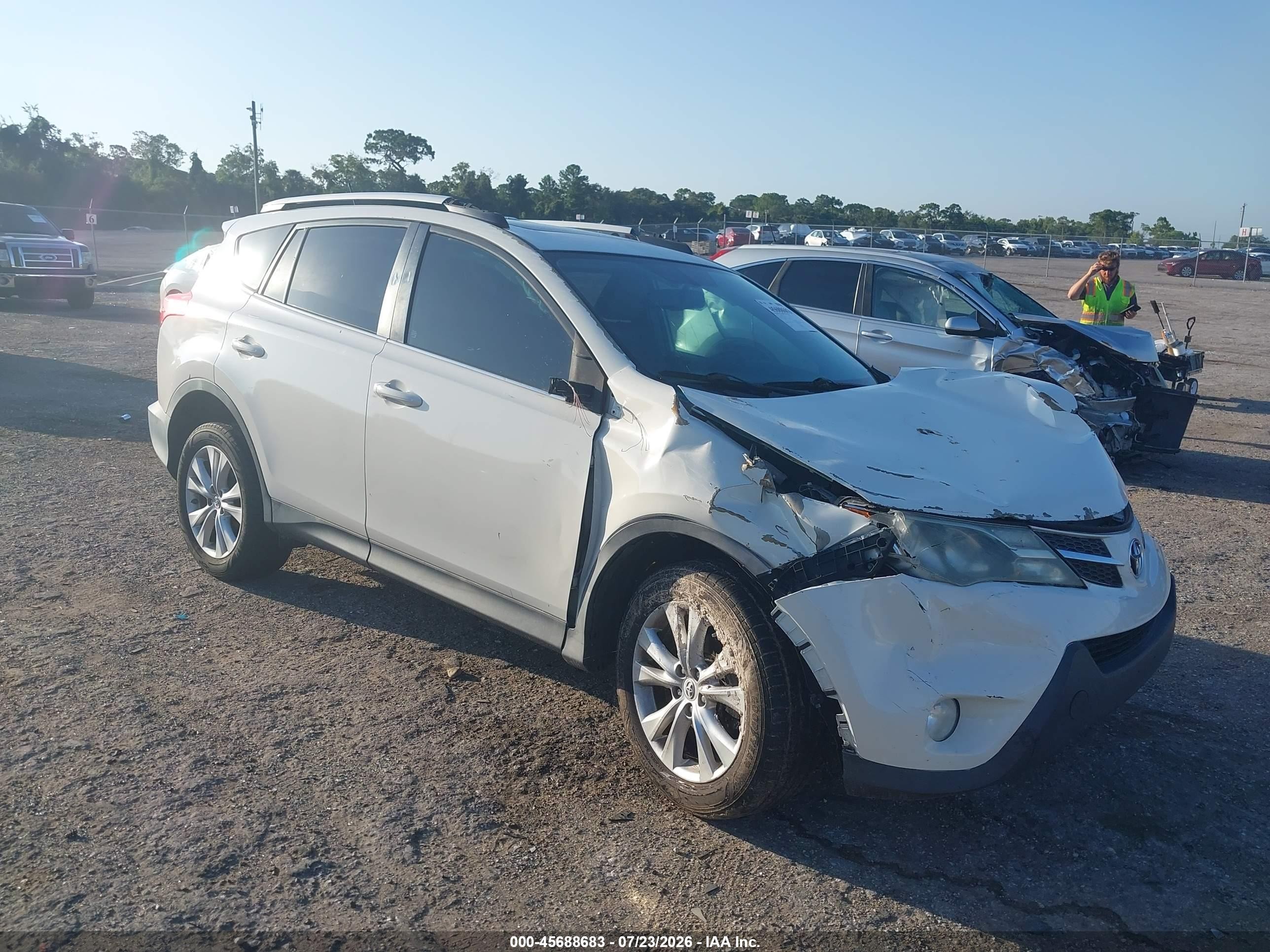 2014 Toyota Rav4 Limited White vin: 2T3YFREVXEW099035