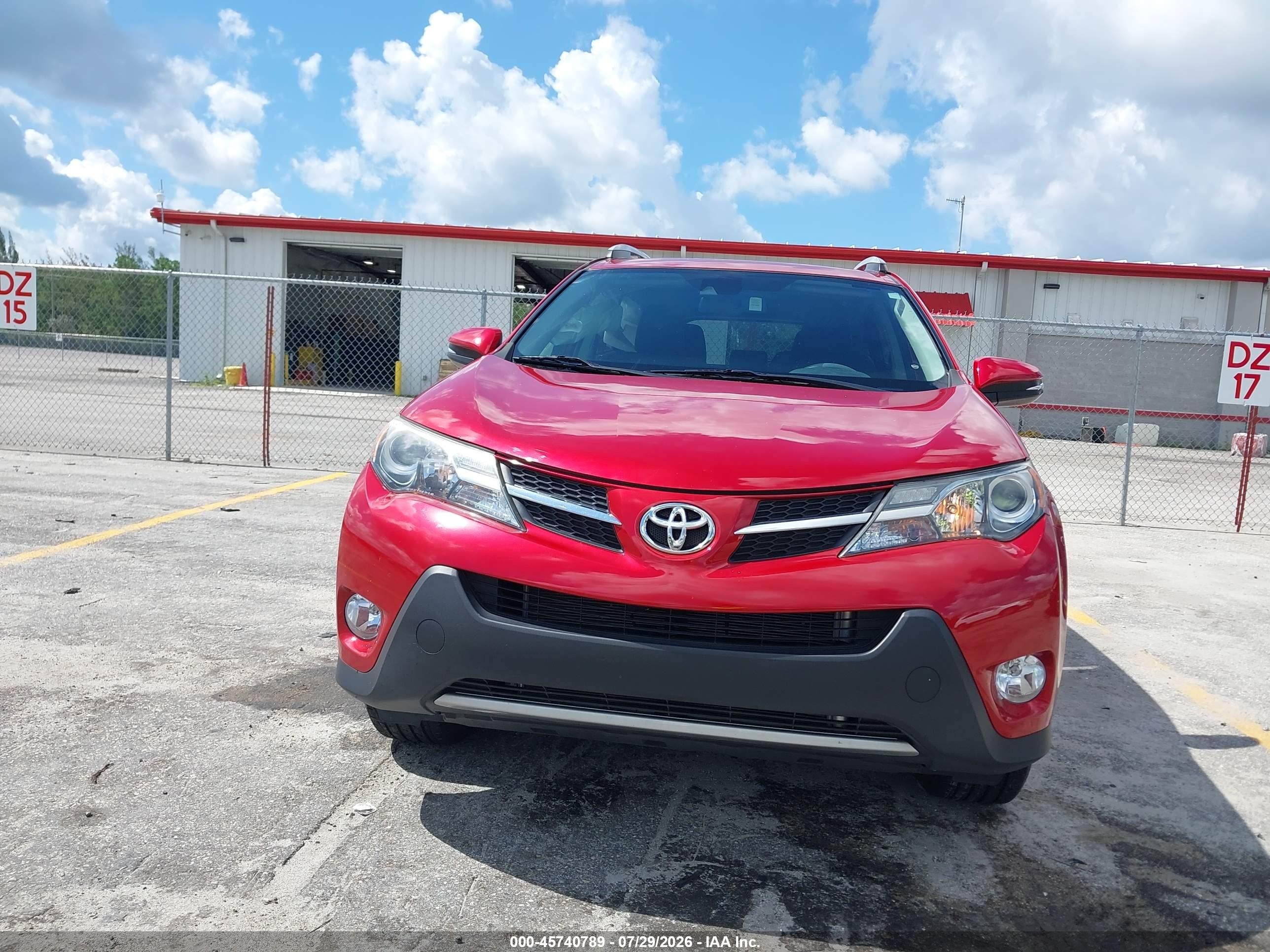 2015 Toyota Rav4 Limited Red vin: 2T3YFREVXFW165987
