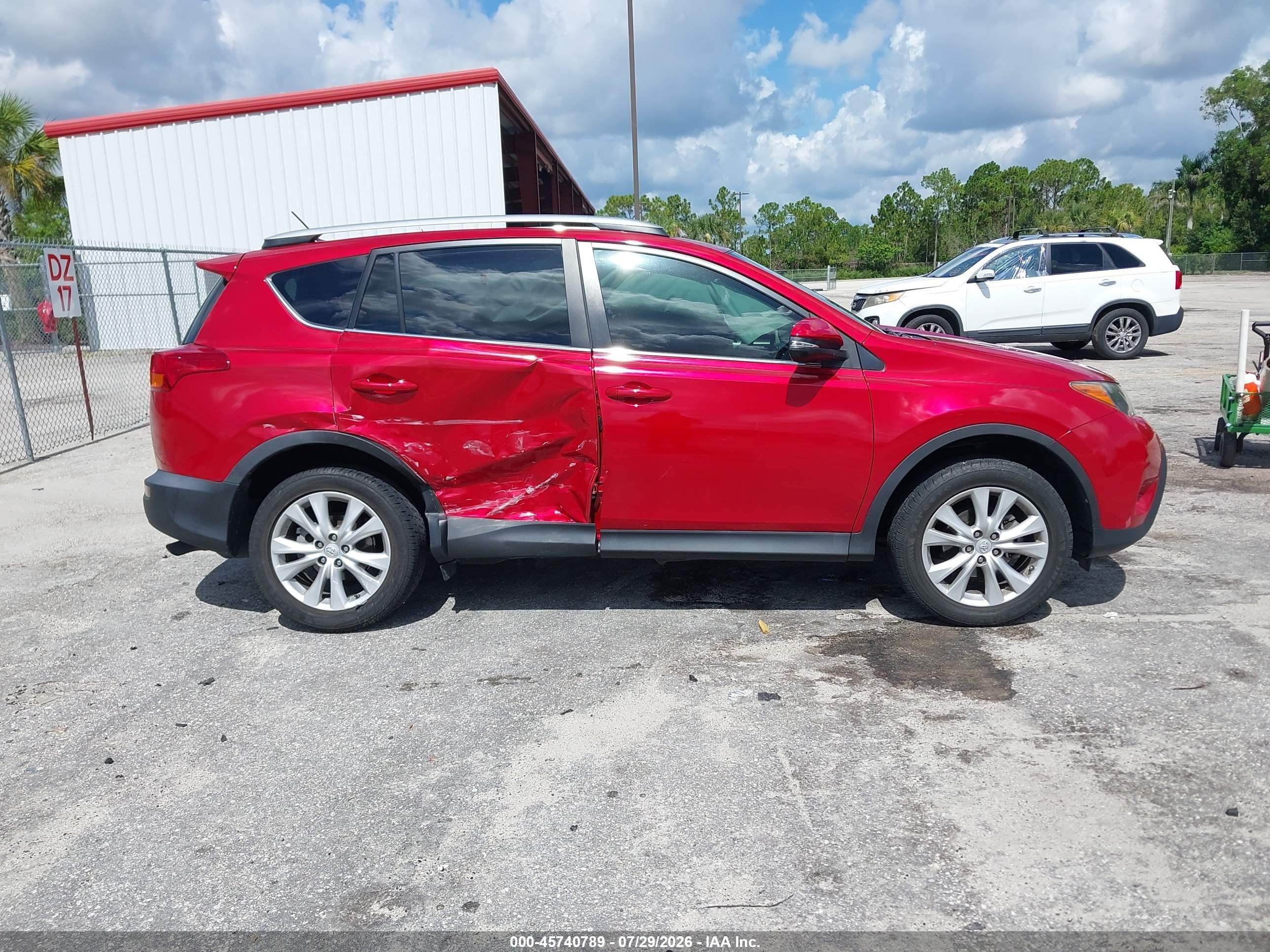 2015 Toyota Rav4 Limited Red vin: 2T3YFREVXFW165987