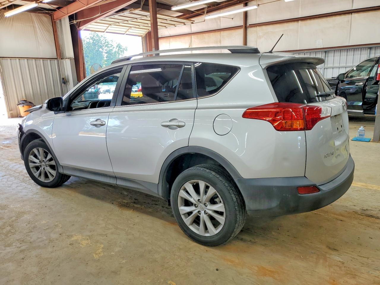 2015 Toyota Rav4 Limited Silver vin: 2T3YFREVXFW232927