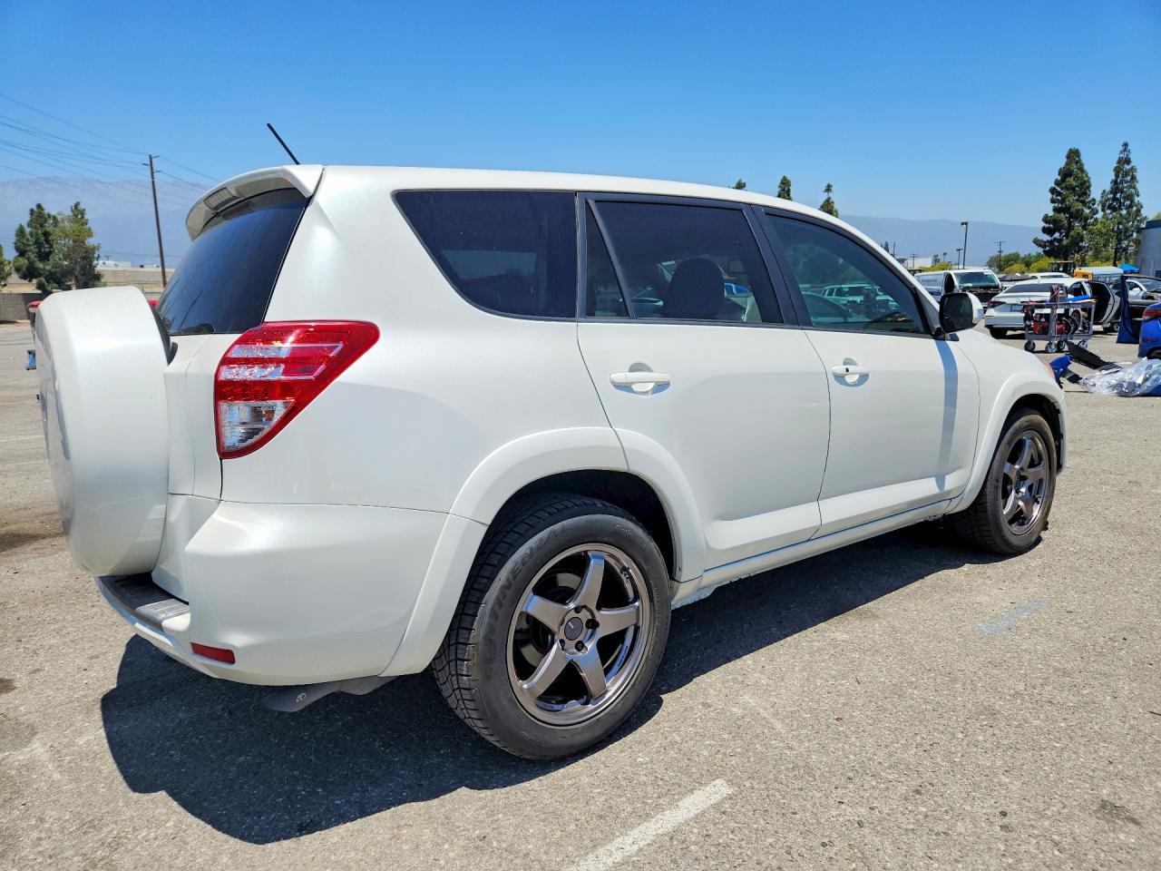 2010 Toyota Rav4 Limited White vin: 2T3YK4DV2AW008835