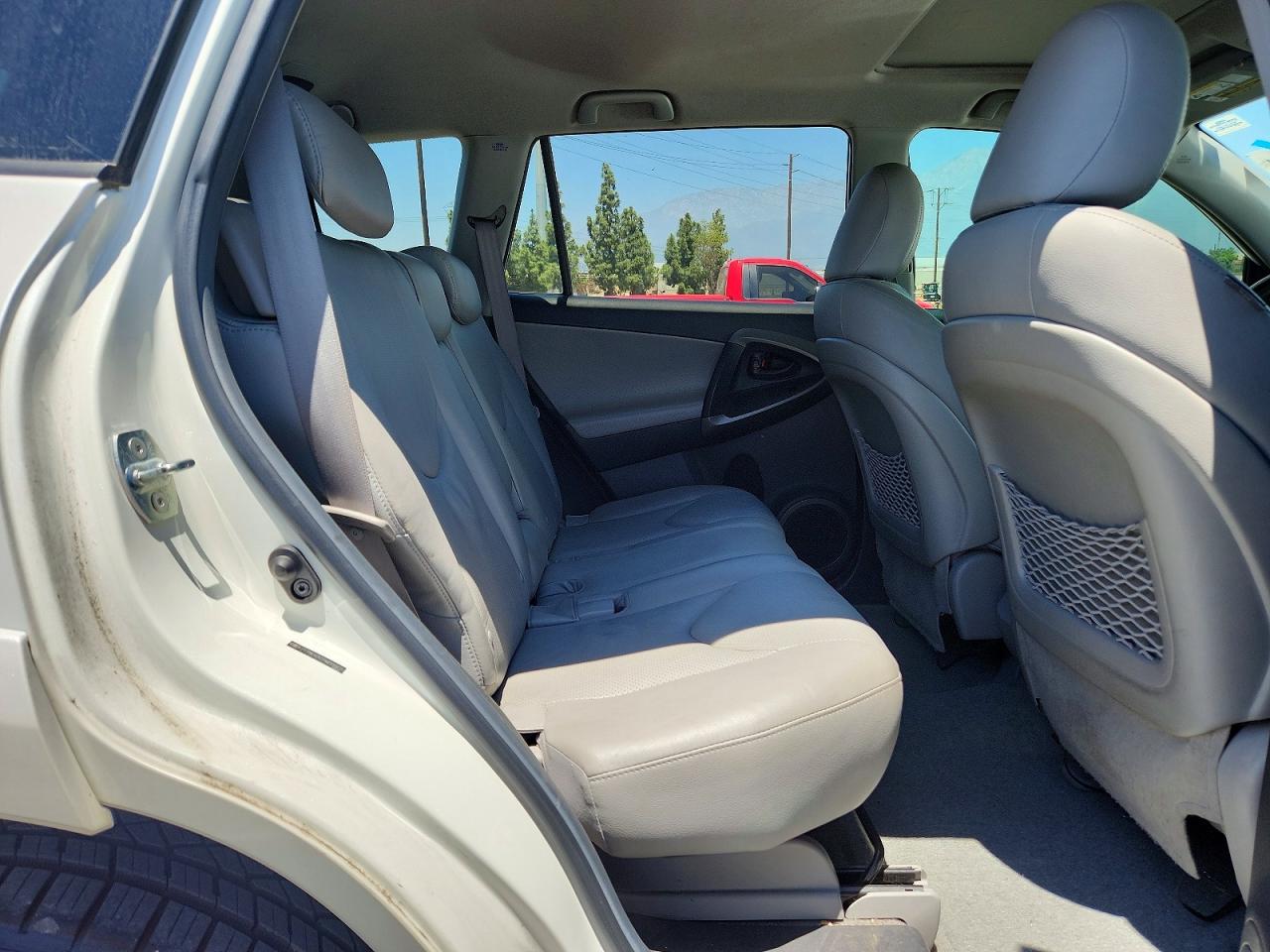 2010 Toyota Rav4 Limited White vin: 2T3YK4DV2AW008835