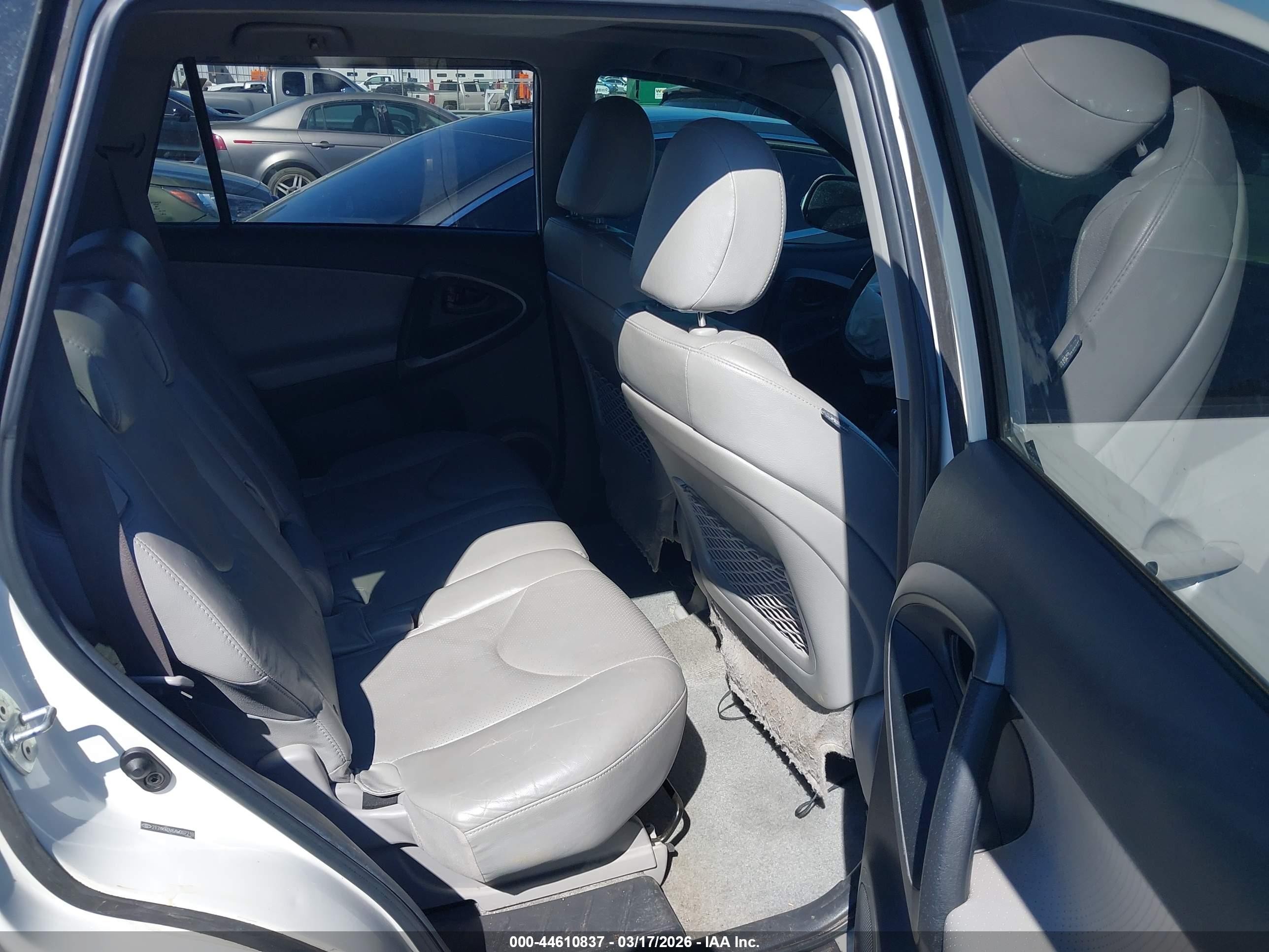 2010 Toyota Rav4 Limited V6 White vin: 2T3YK4DV6AW007218