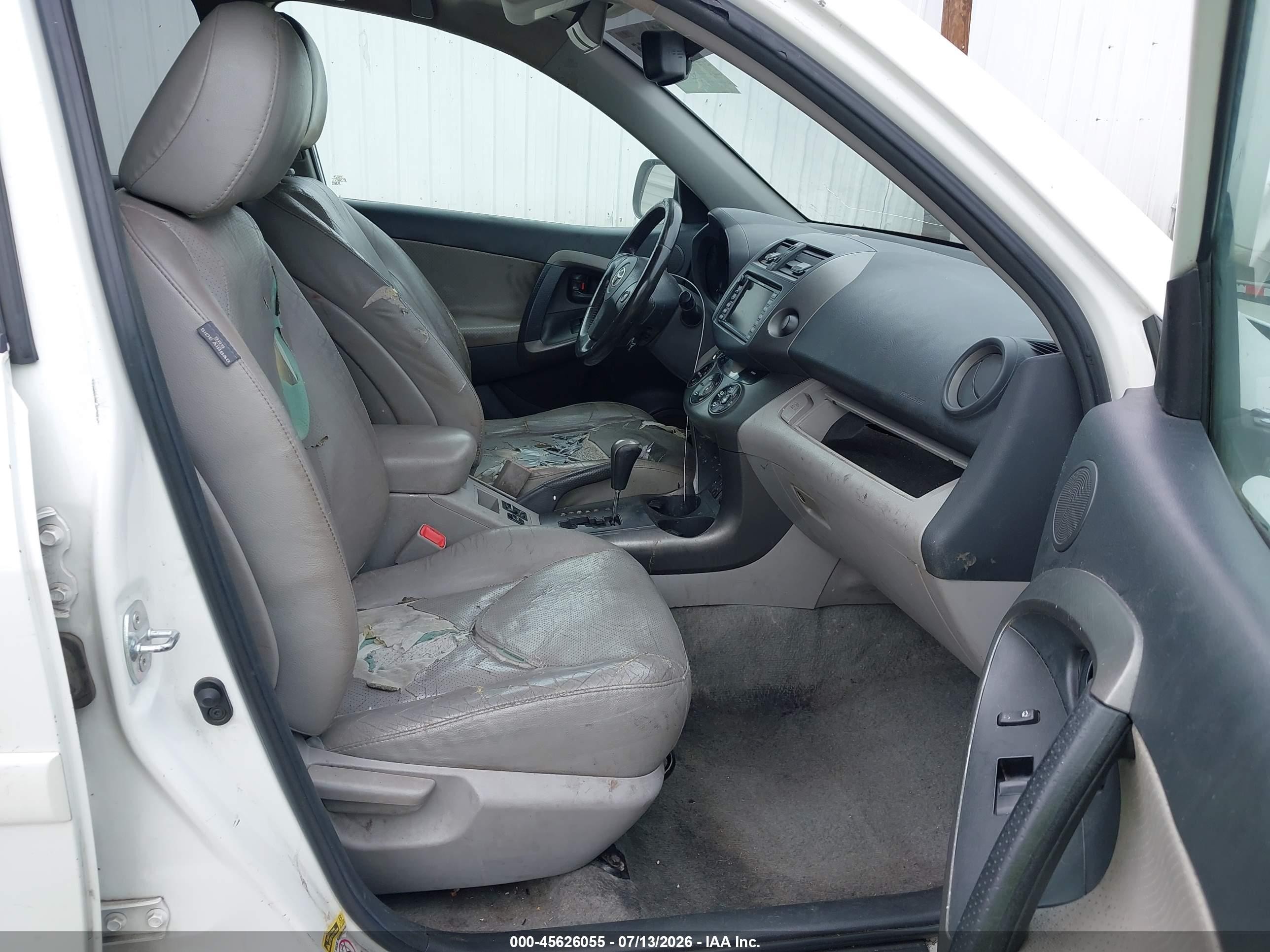 2011 Toyota Rav4 Limited V6 White vin: 2T3YK4DV8BW009487