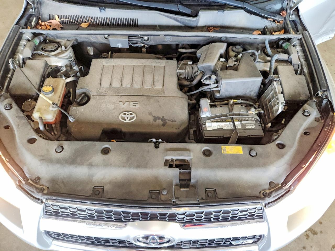 2012 Toyota Rav4 Limited Silver vin: 2T3YK4DV9CW015610