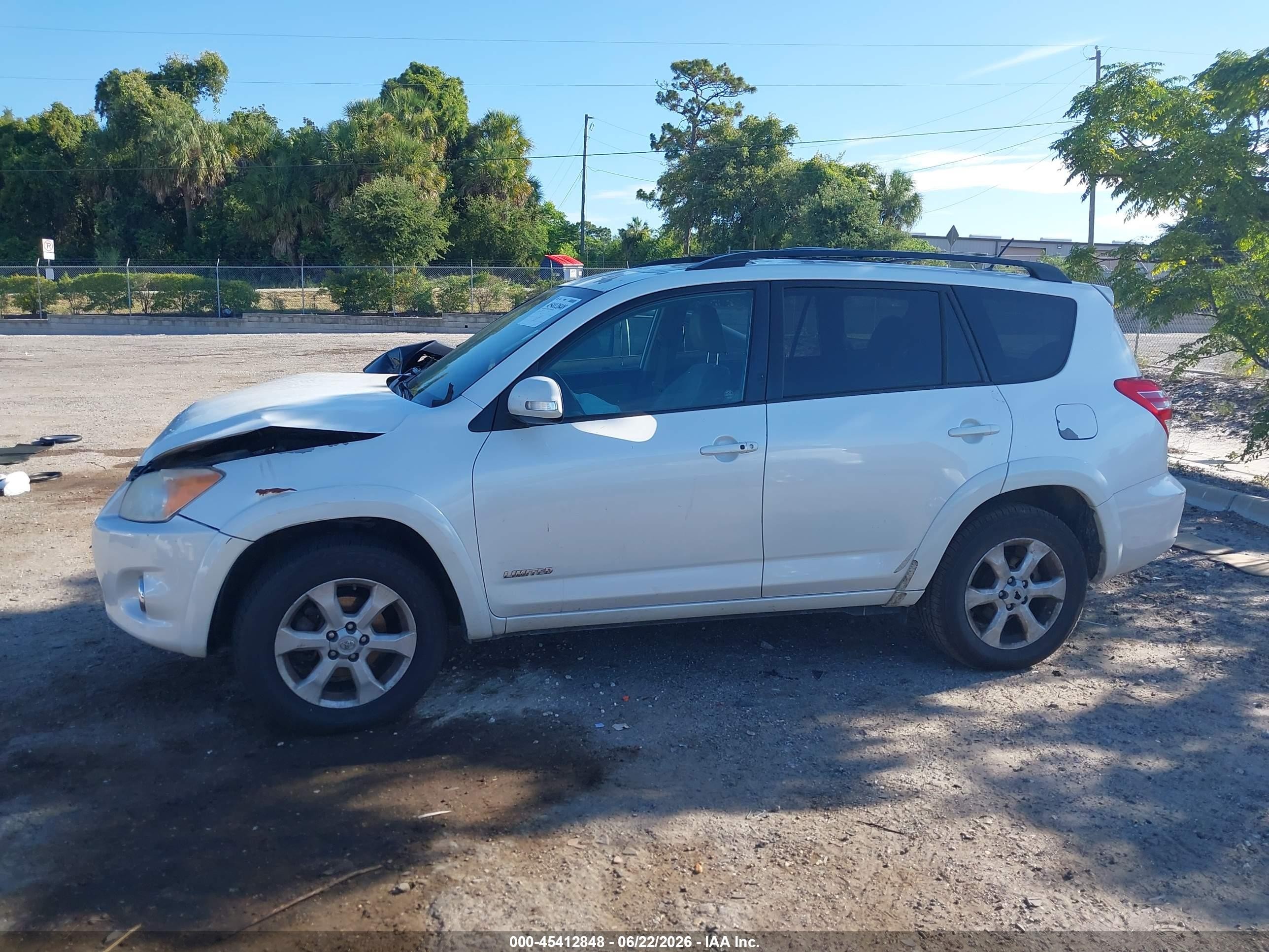 2011 Toyota Rav4 Limited V6 White vin: 2T3YK4DVXBW014223