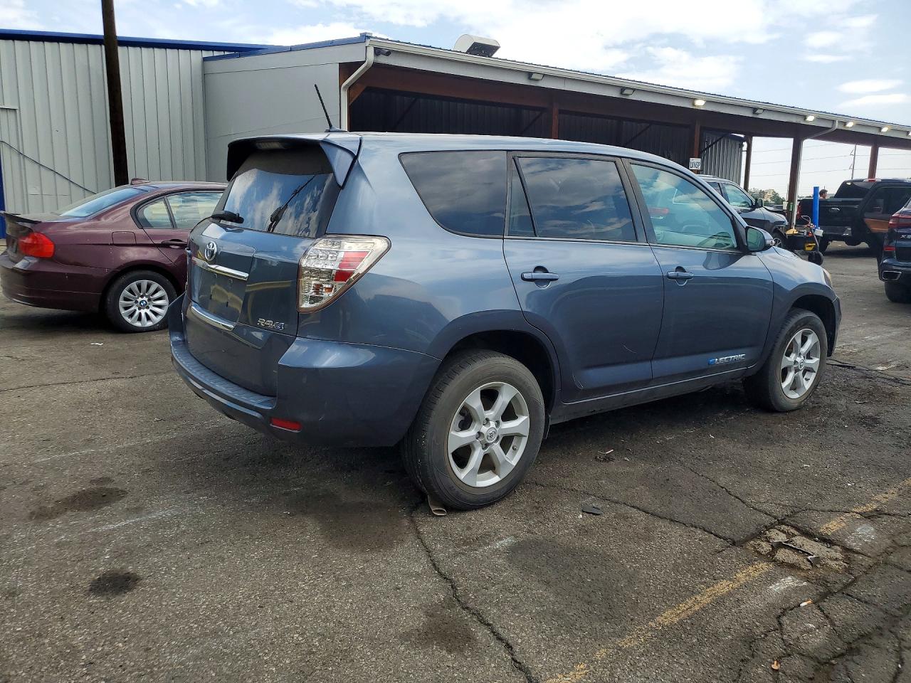 2013 Toyota Rav4 Ev Base Blue vin: 2T3YL4DV0DW001884