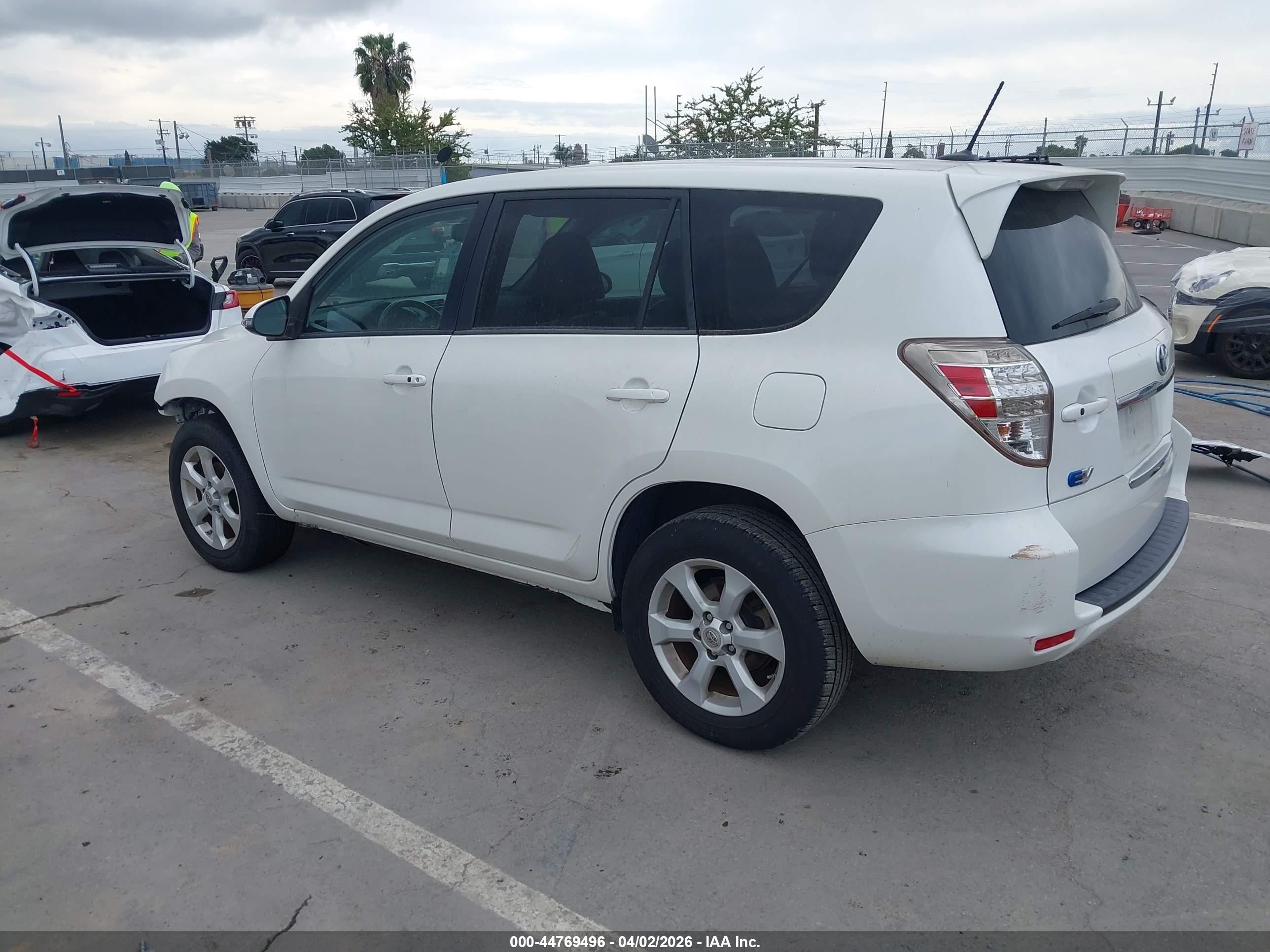 2013 Toyota Rav4 Ev   White vin: 2T3YL4DV0DW001920