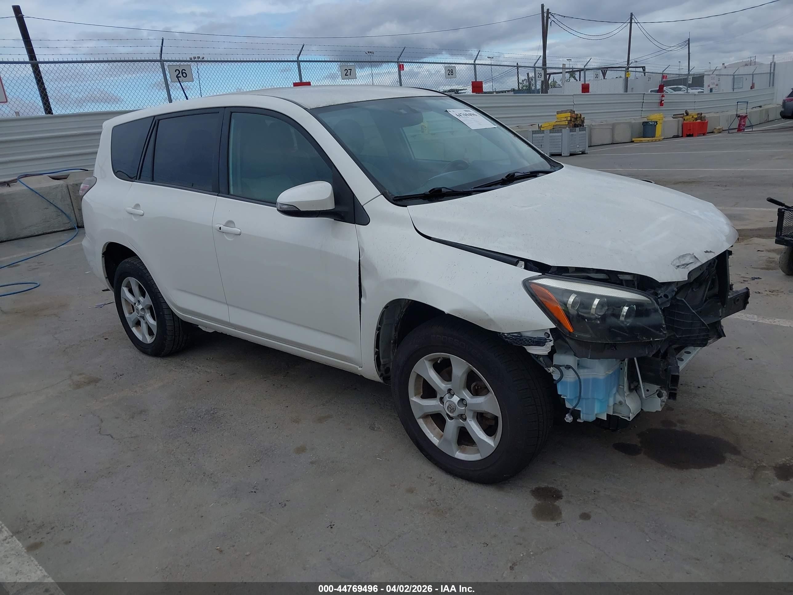 2013 Toyota Rav4 Ev   White vin: 2T3YL4DV0DW001920