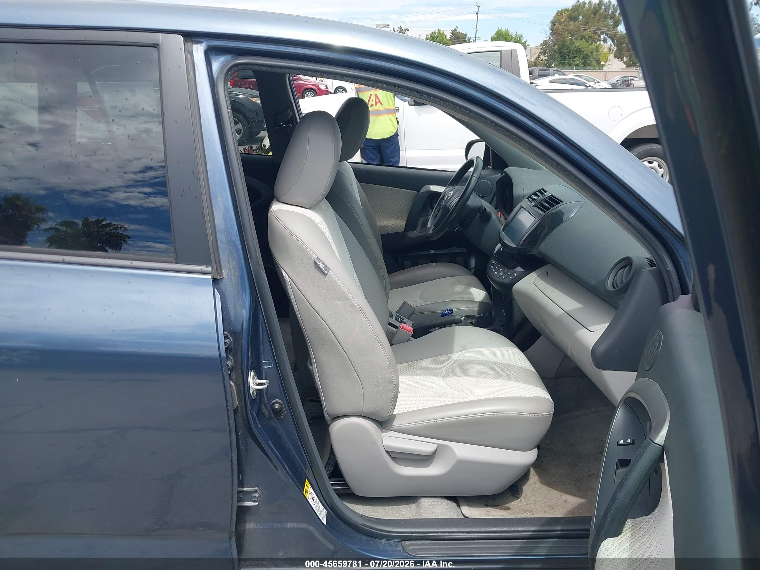 2014 Toyota Rav4 Ev Blue vin: 2T3YL4DV1EW002818