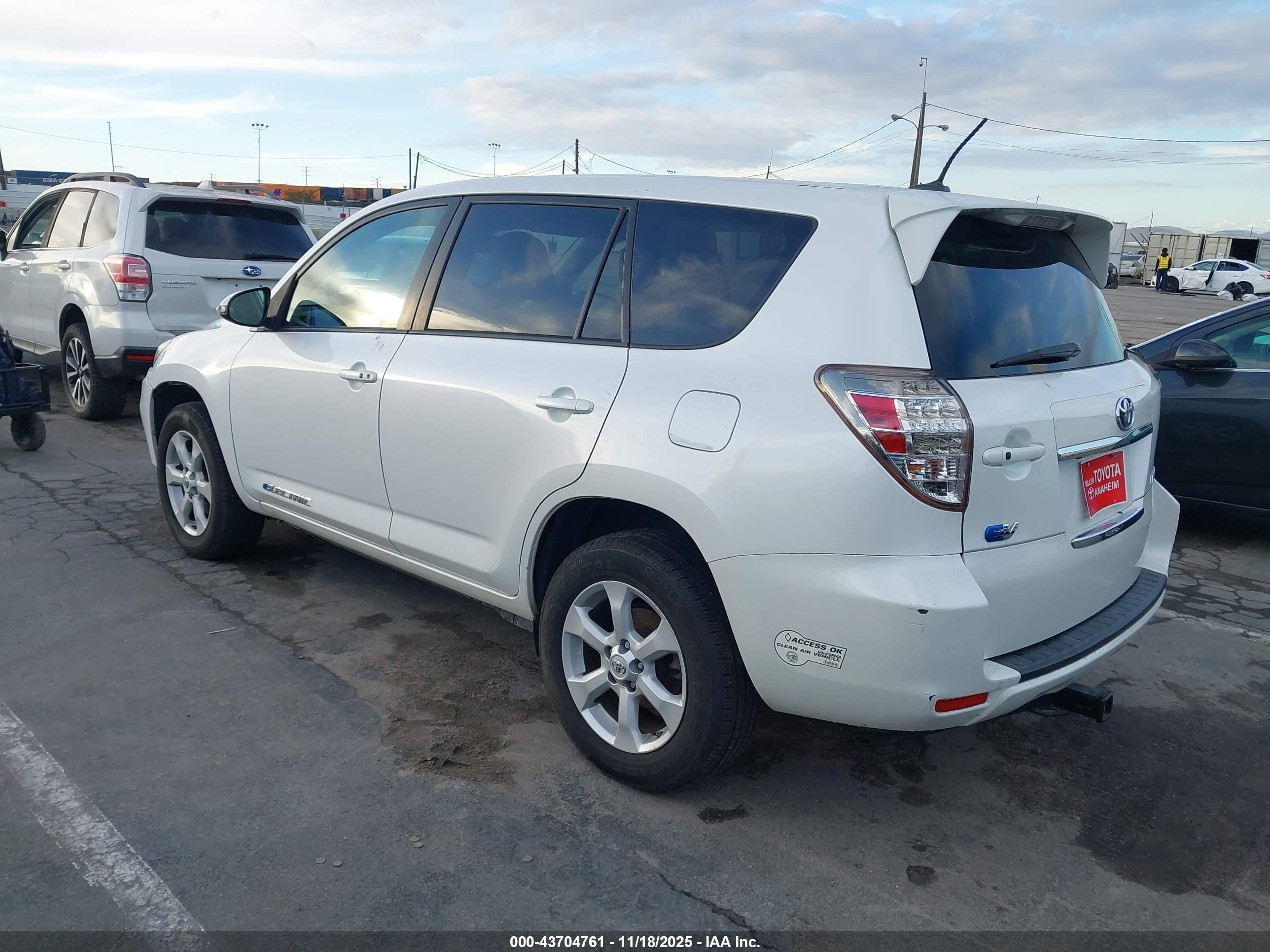 2012 Toyota Rav4 Ev   White vin: 2T3YL4DV5CW001507