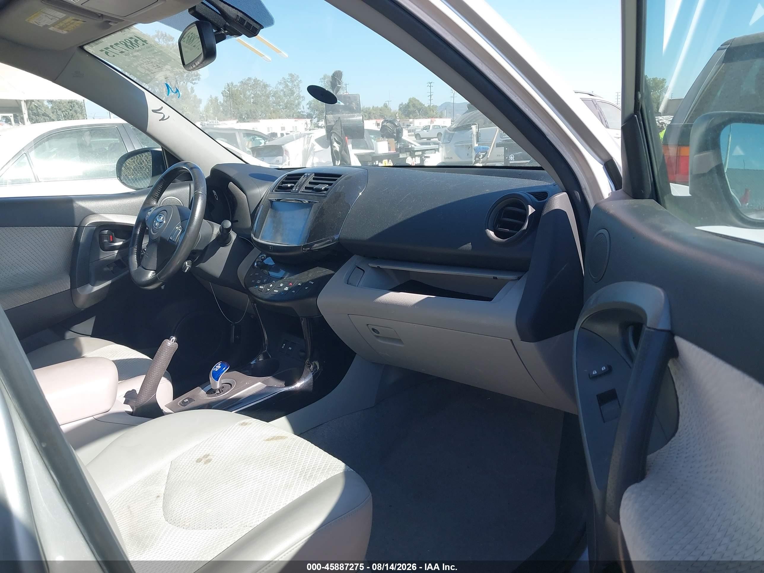 2013 Toyota Rav4 Ev   Silver vin: 2T3YL4DV5DW001623