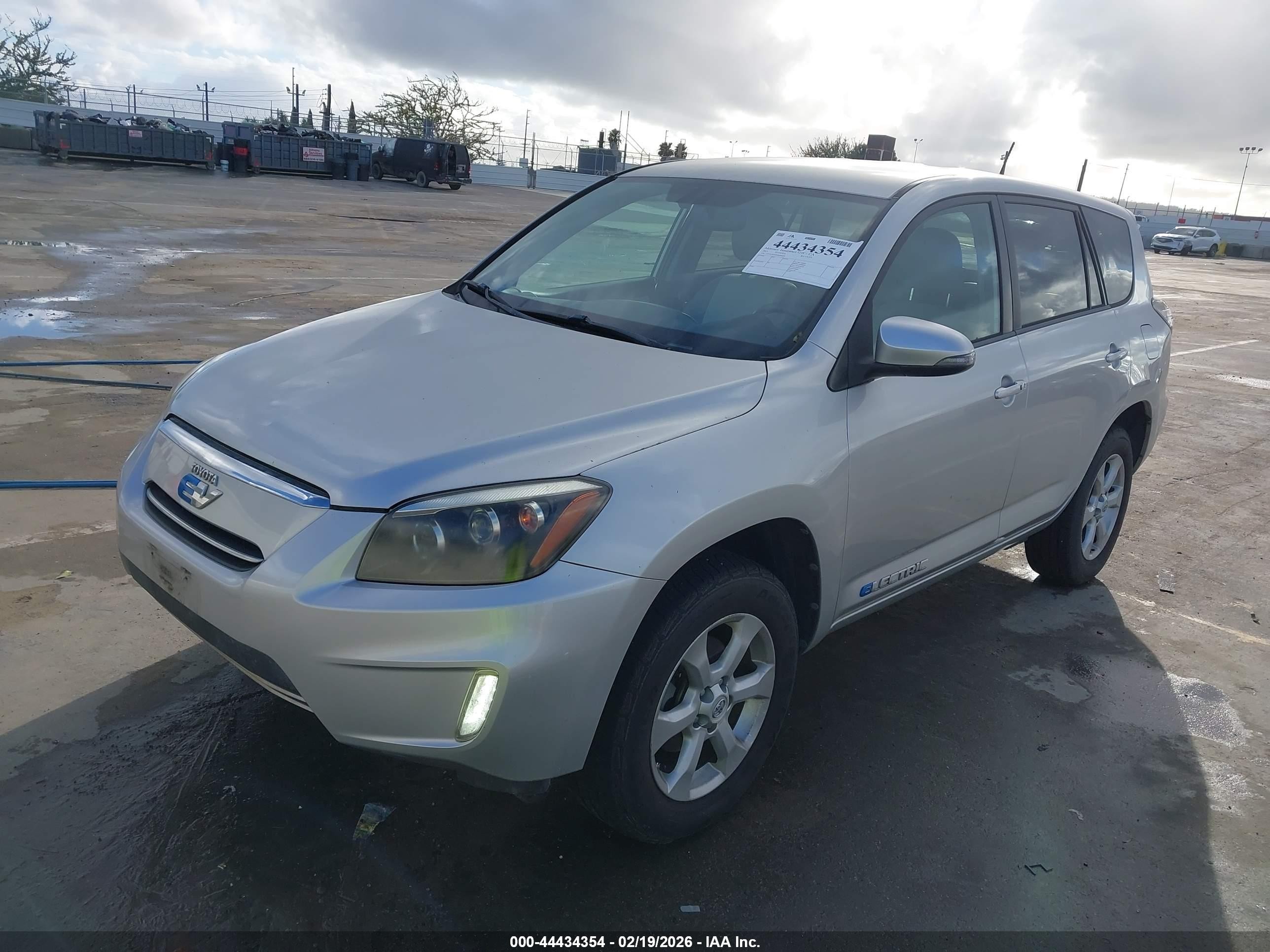 2013 Toyota Rav4 Ev   Silver vin: 2T3YL4DV5DW001699