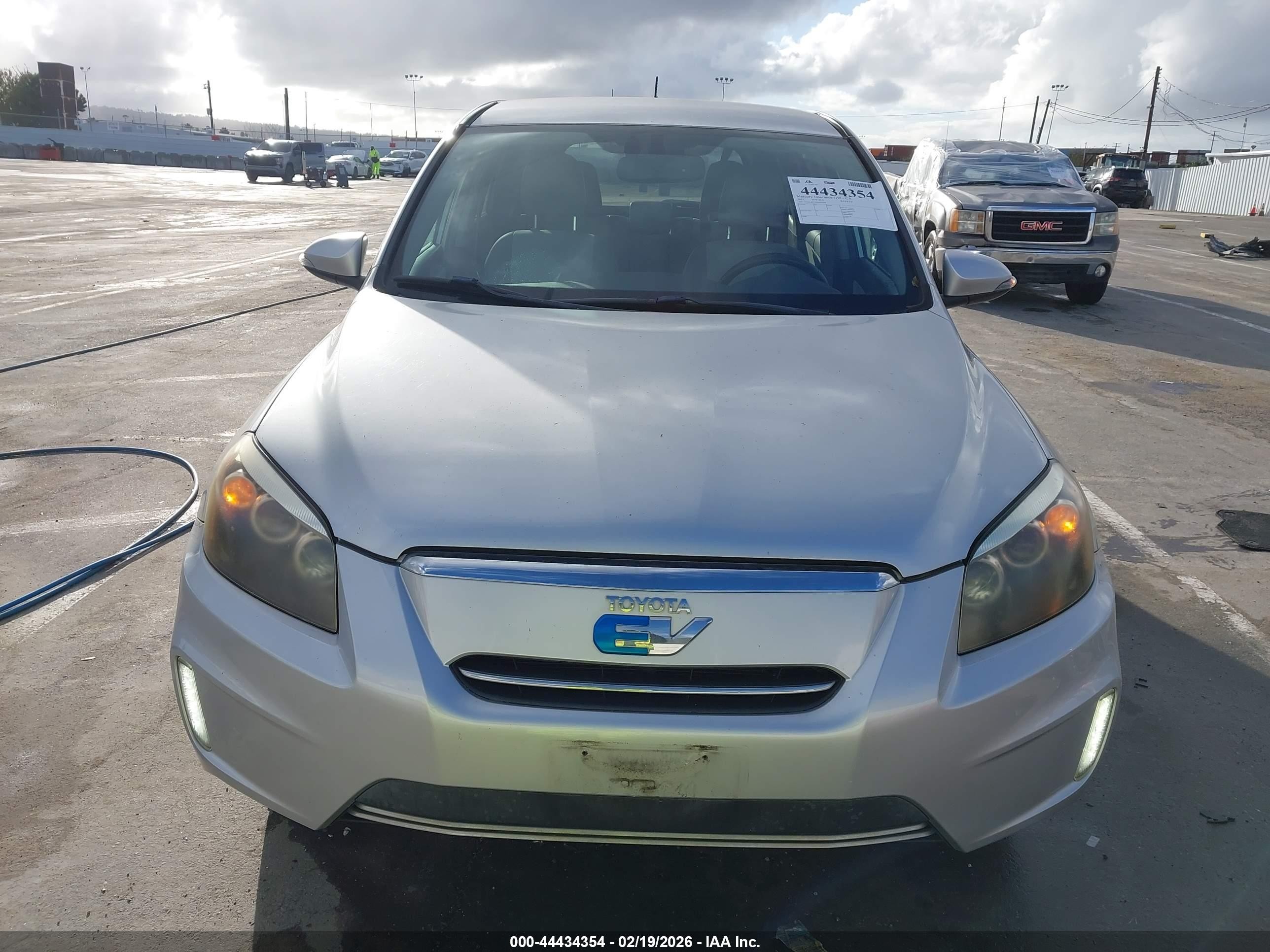 2013 Toyota Rav4 Ev   Silver vin: 2T3YL4DV5DW001699