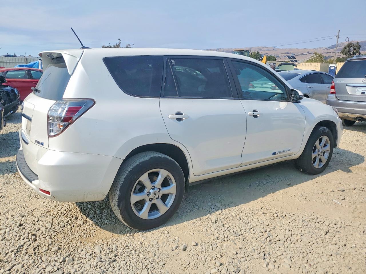 2012 Toyota Rav4 Ev Base Белый vin: 2T3YL4DV6CW001242