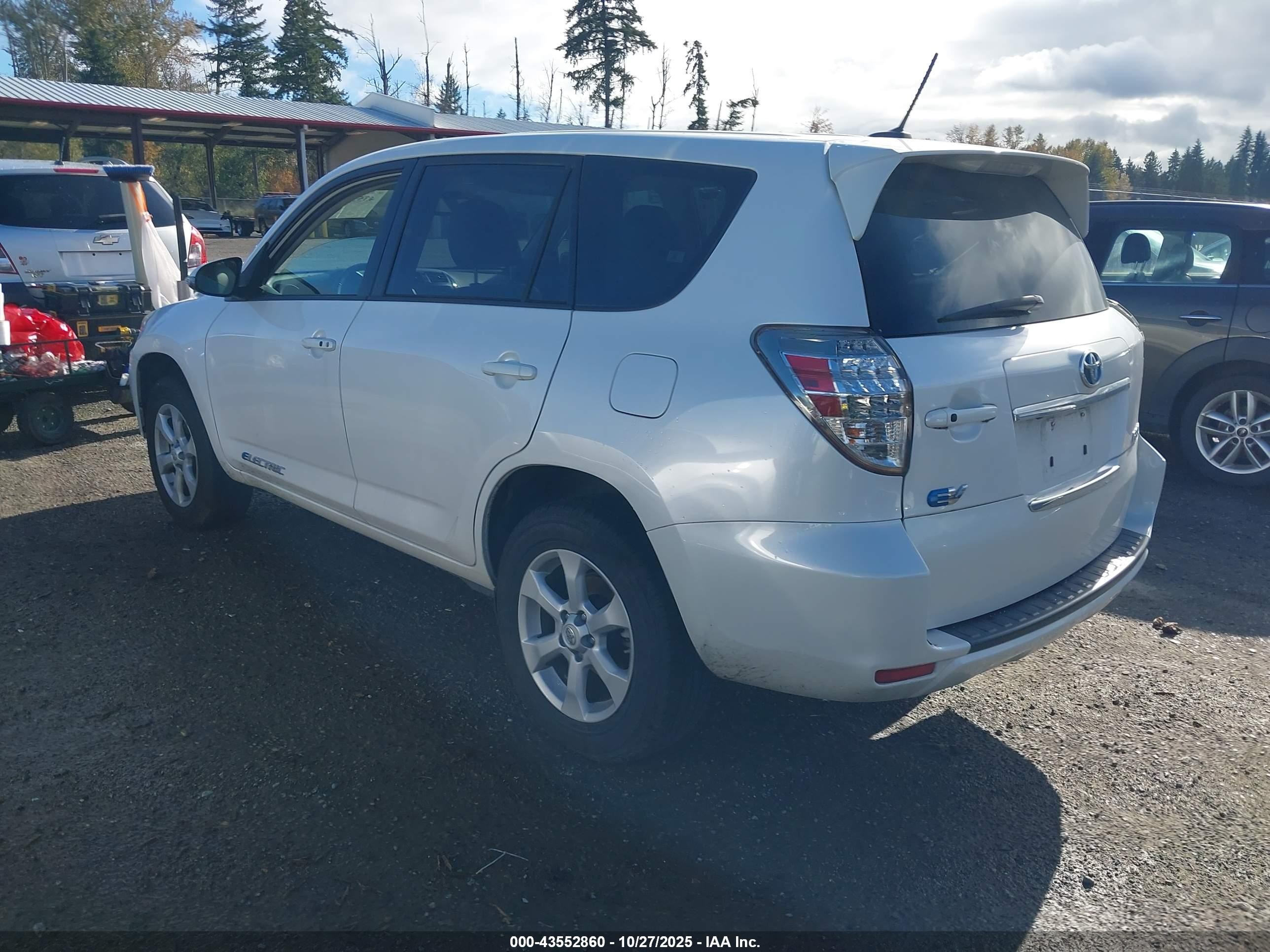 2012 Toyota Rav4 Ev   White vin: 2T3YL4DV6CW001385