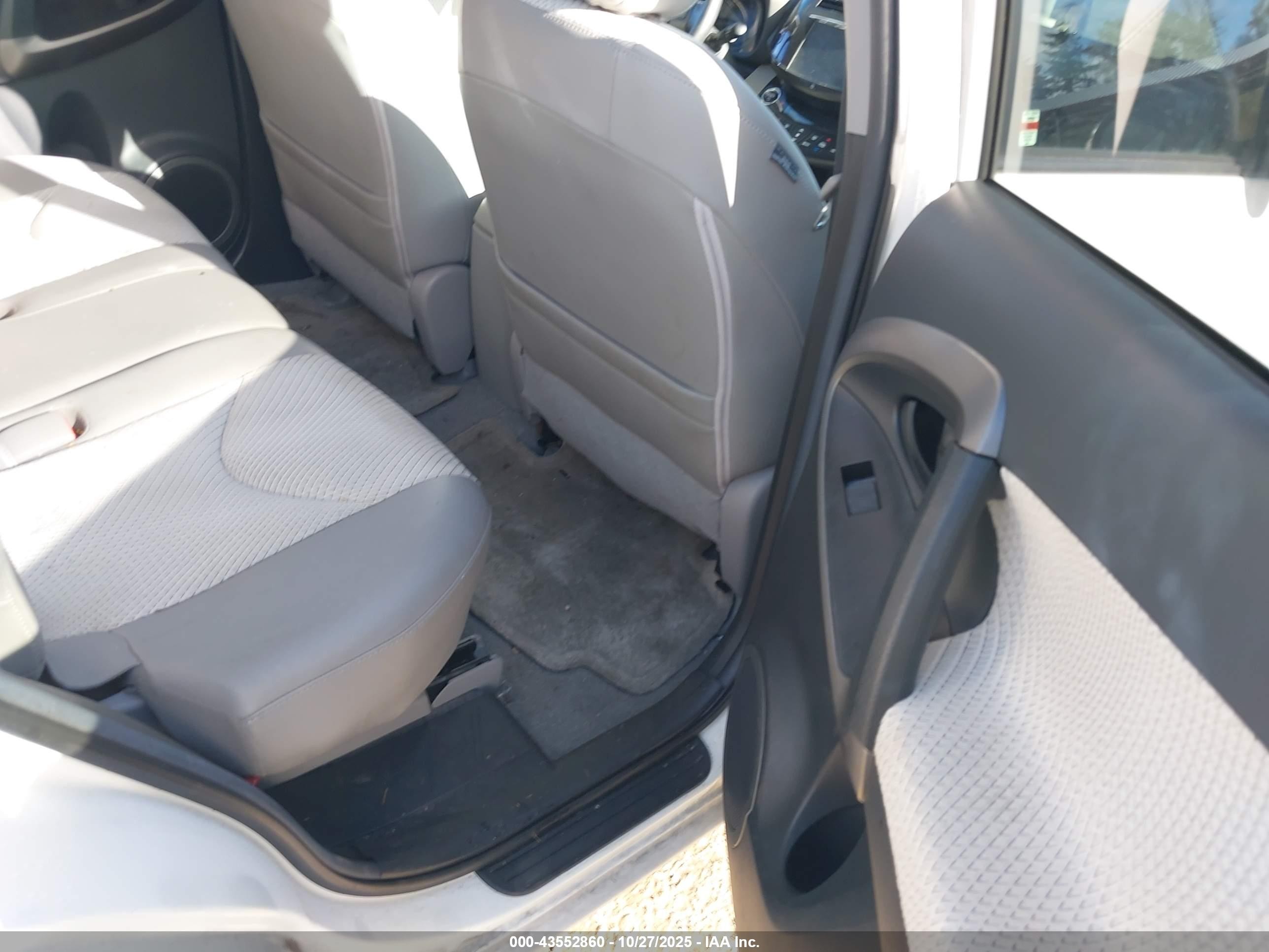 2012 Toyota Rav4 Ev   White vin: 2T3YL4DV6CW001385