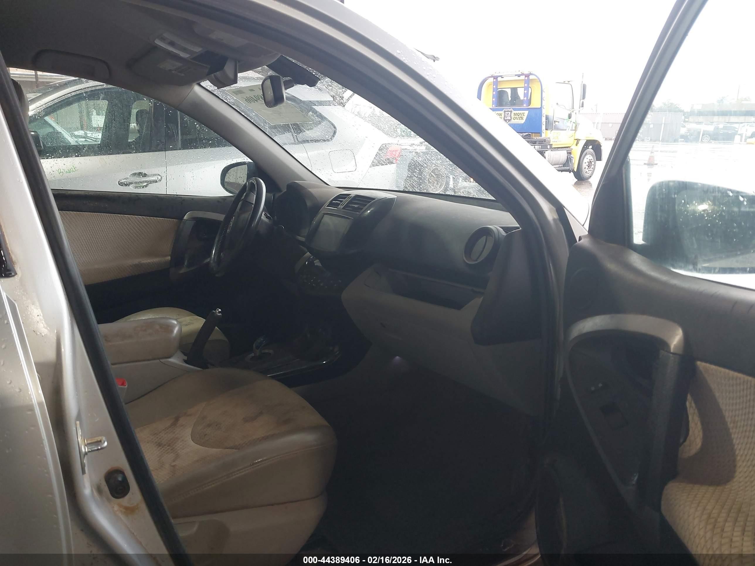 2012 Toyota Rav4 Ev   Silver vin: 2T3YL4DV6CW001421