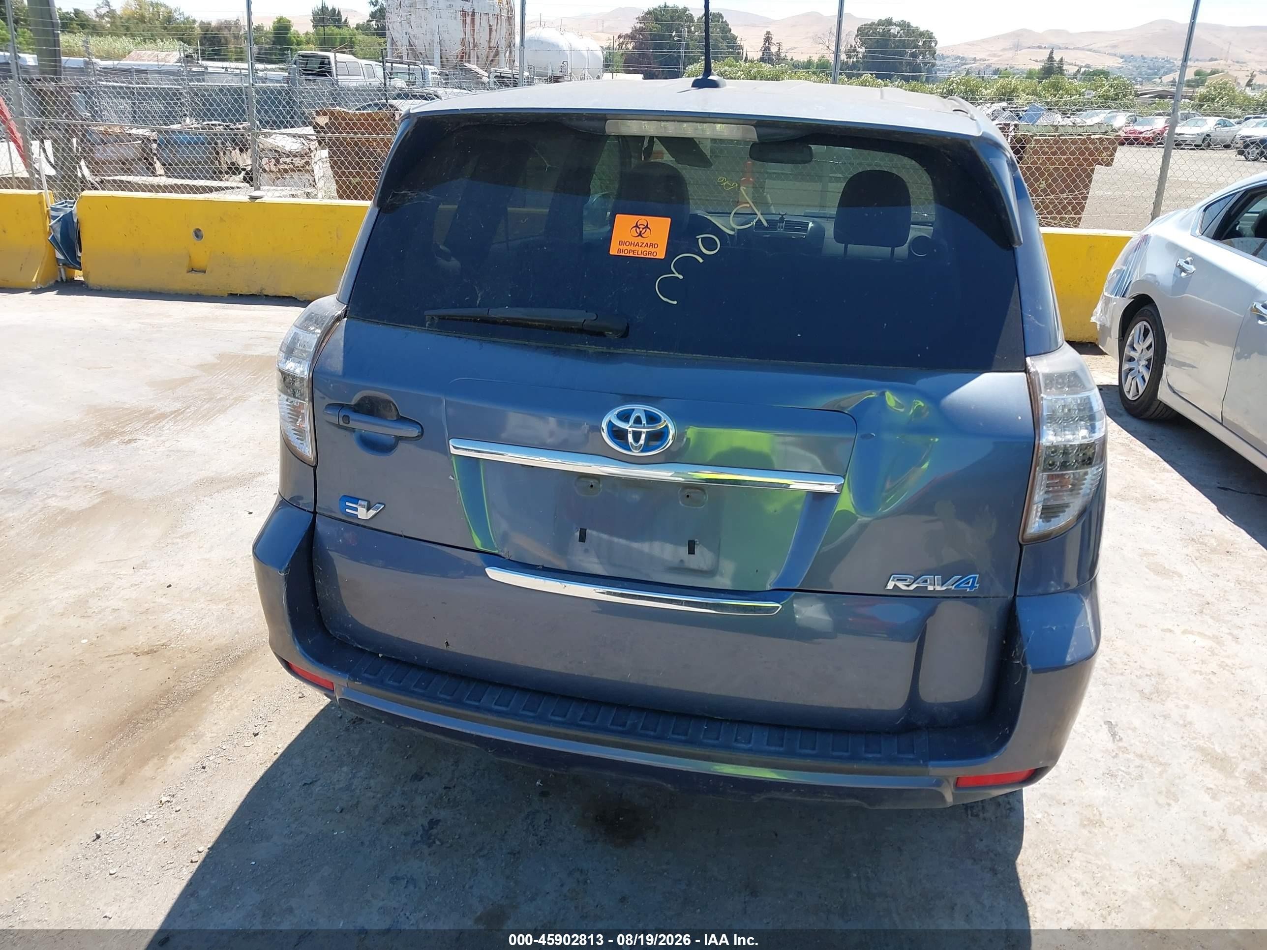 2013 Toyota Rav4 Ev   Blue vin: 2T3YL4DV7DW001672