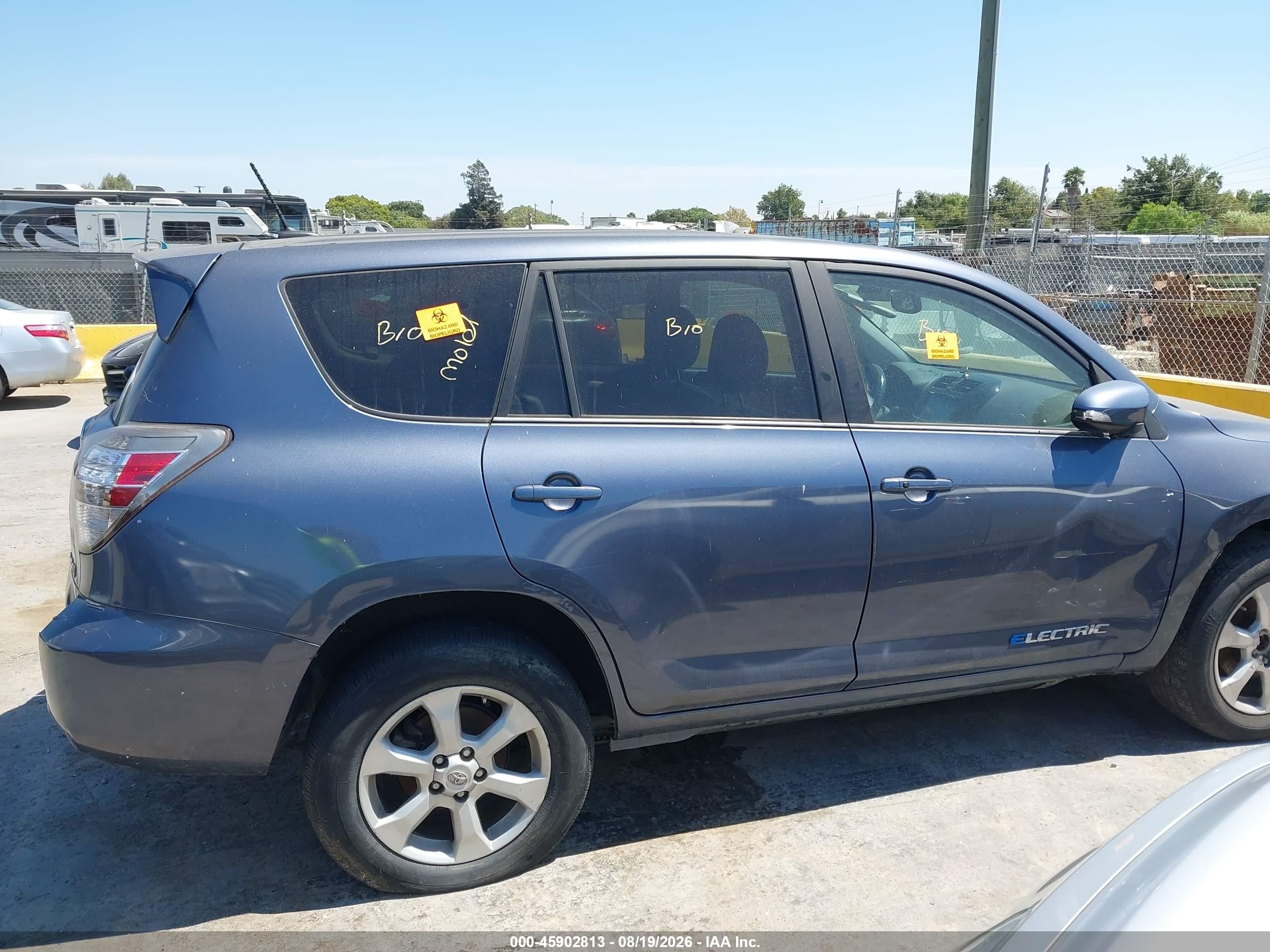 2013 Toyota Rav4 Ev   Blue vin: 2T3YL4DV7DW001672