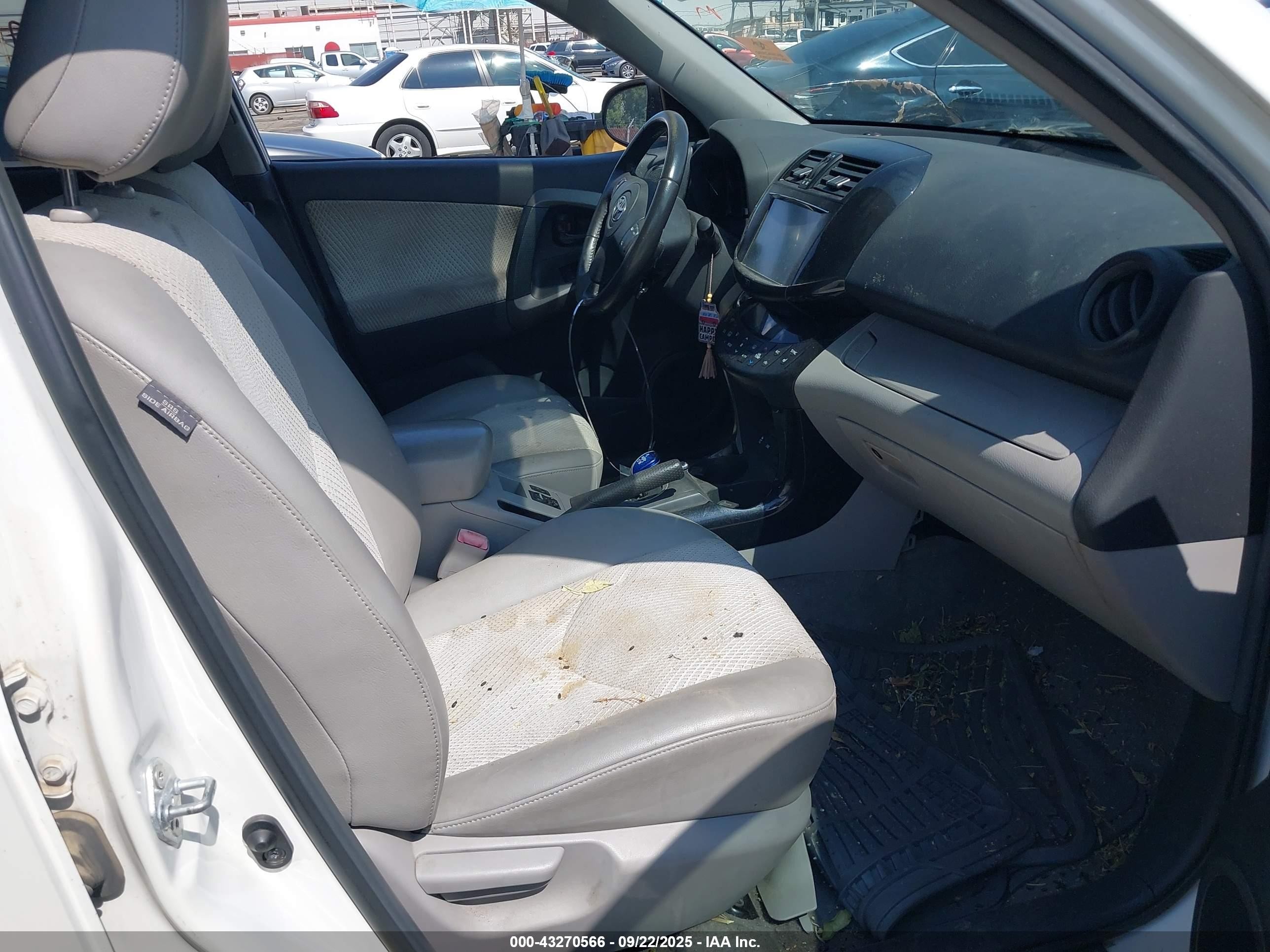 2013 Toyota Rav4 Ev   White vin: 2T3YL4DV8DW002149