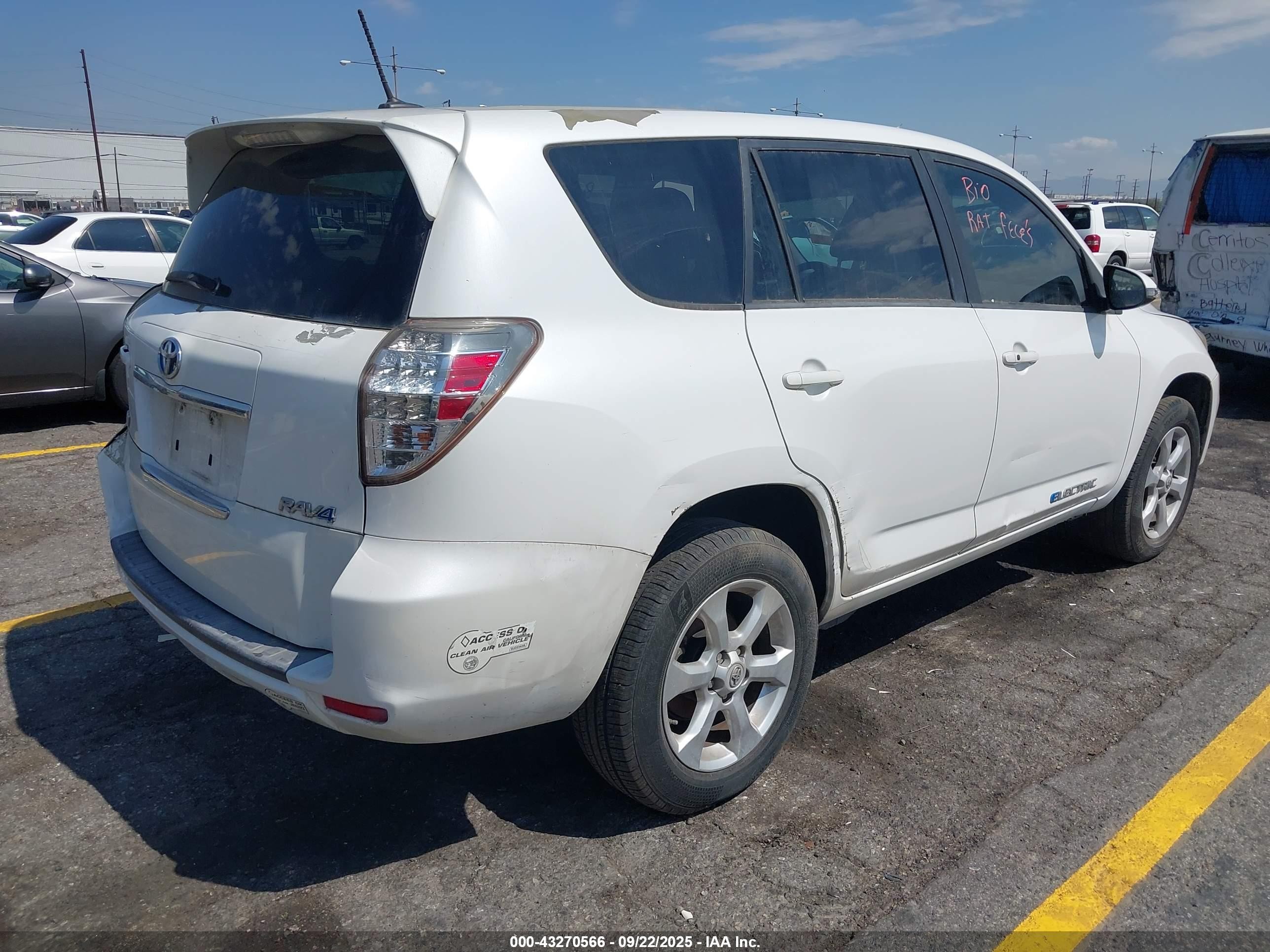 2013 Toyota Rav4 Ev   White vin: 2T3YL4DV8DW002149
