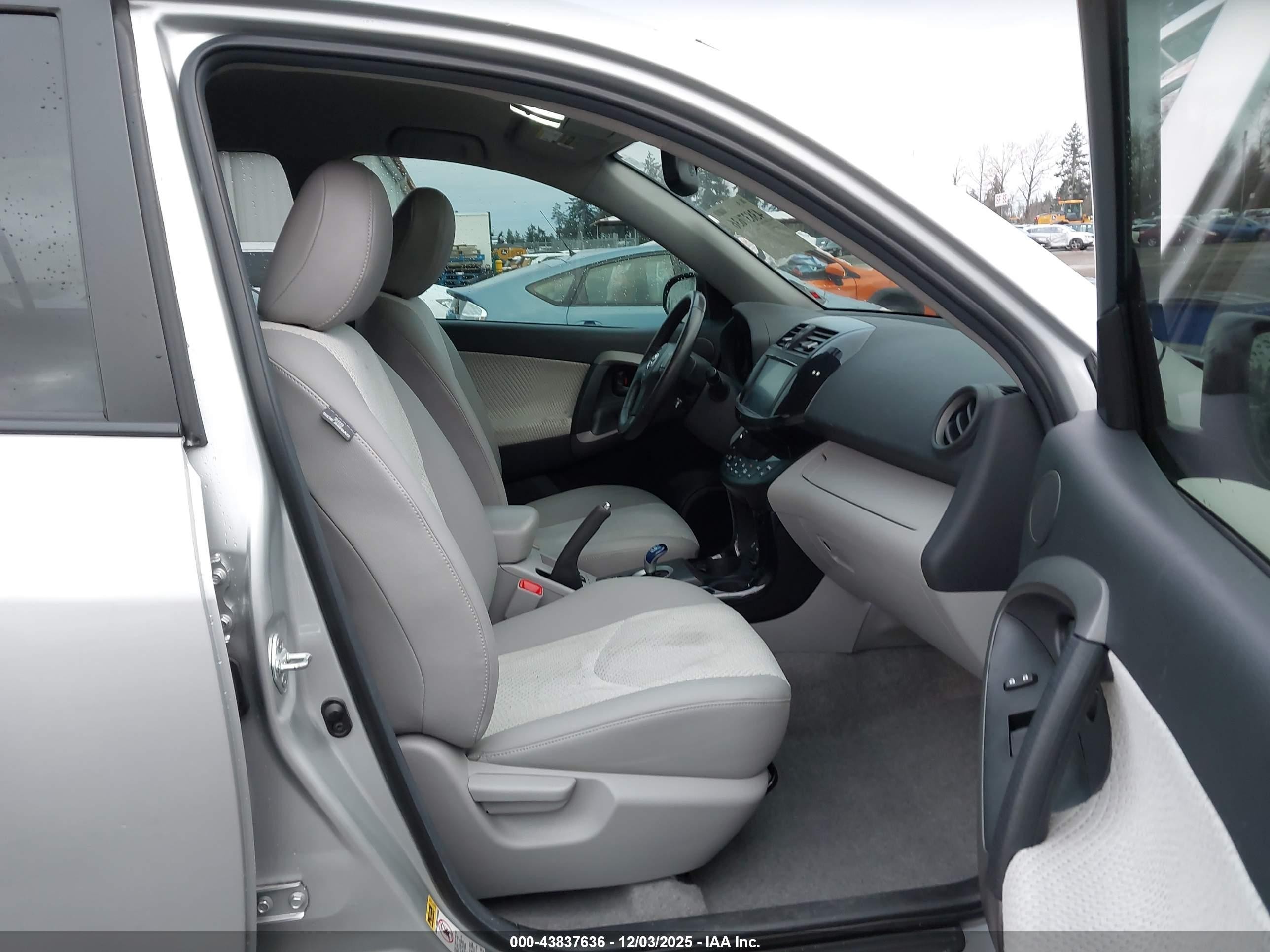 2013 Toyota Rav4 Ev   Gray vin: 2T3YL4DV9DW002225