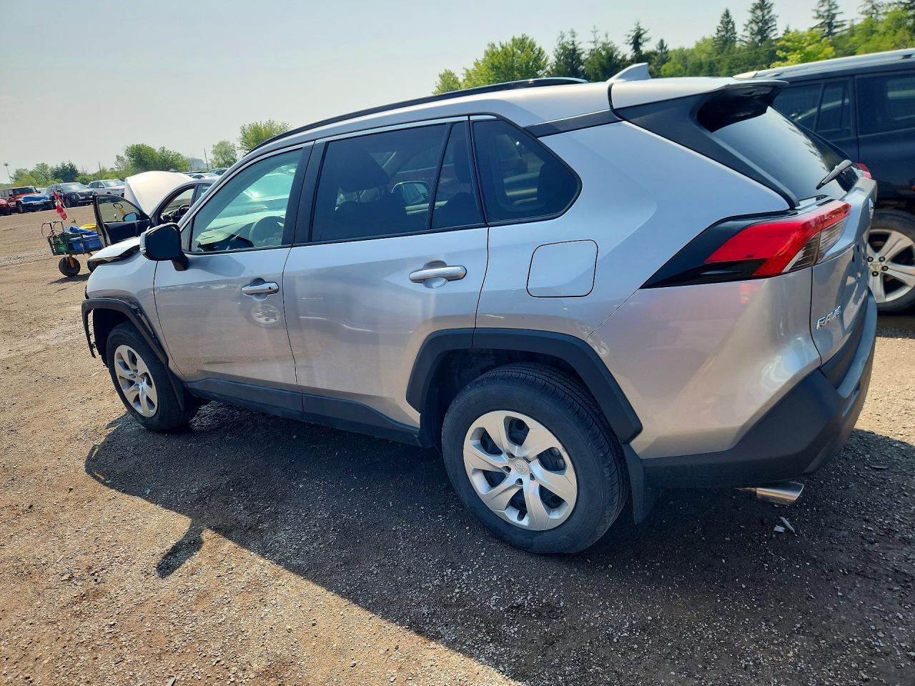 2019 Toyota Rav4 Le Silver vin: 2T3Z1RFV9KC002146