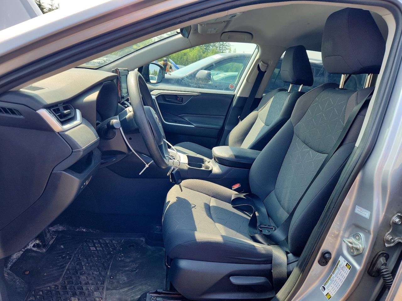 2019 Toyota Rav4 Le Silver vin: 2T3Z1RFV9KC002146