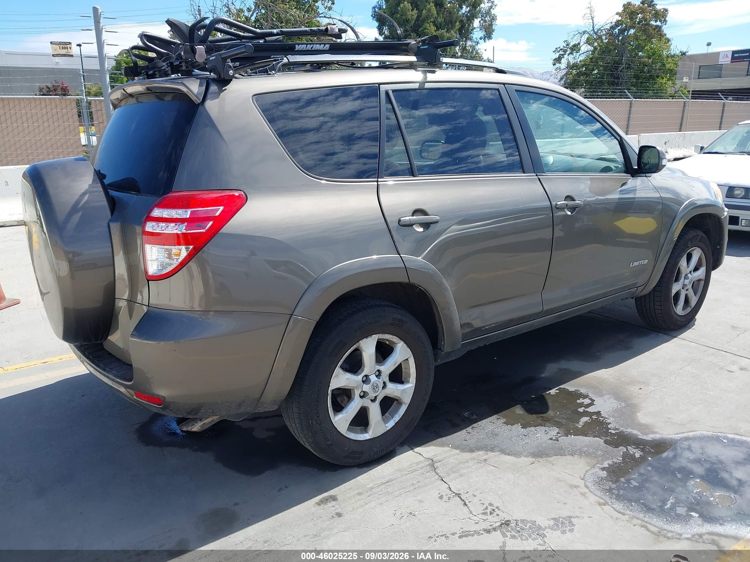 2009 Toyota Rav4 Limited Brown vin: 2T3ZF31V29W012094