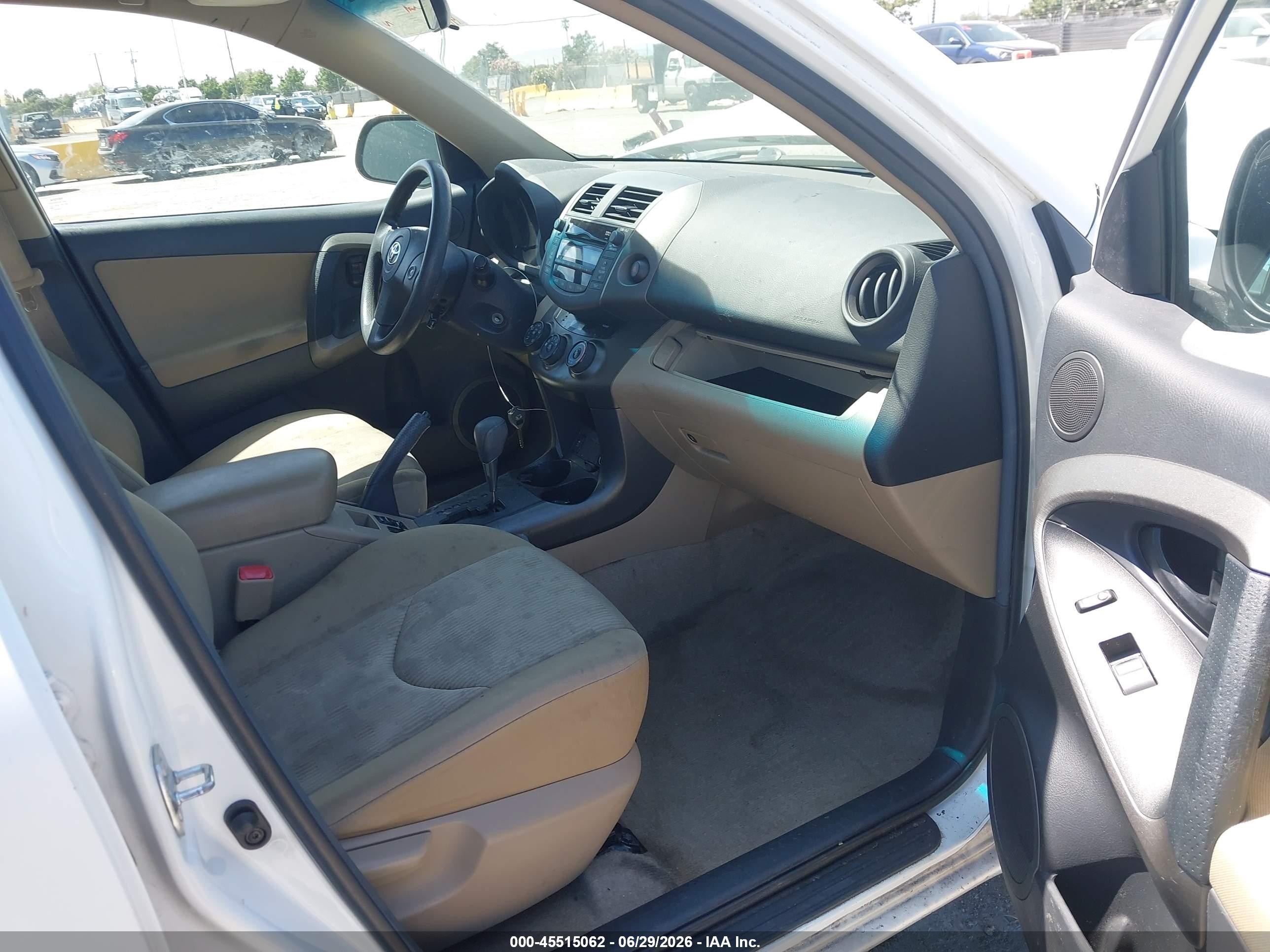 2009 Toyota Rav4   White vin: 2T3ZF33V09W008722