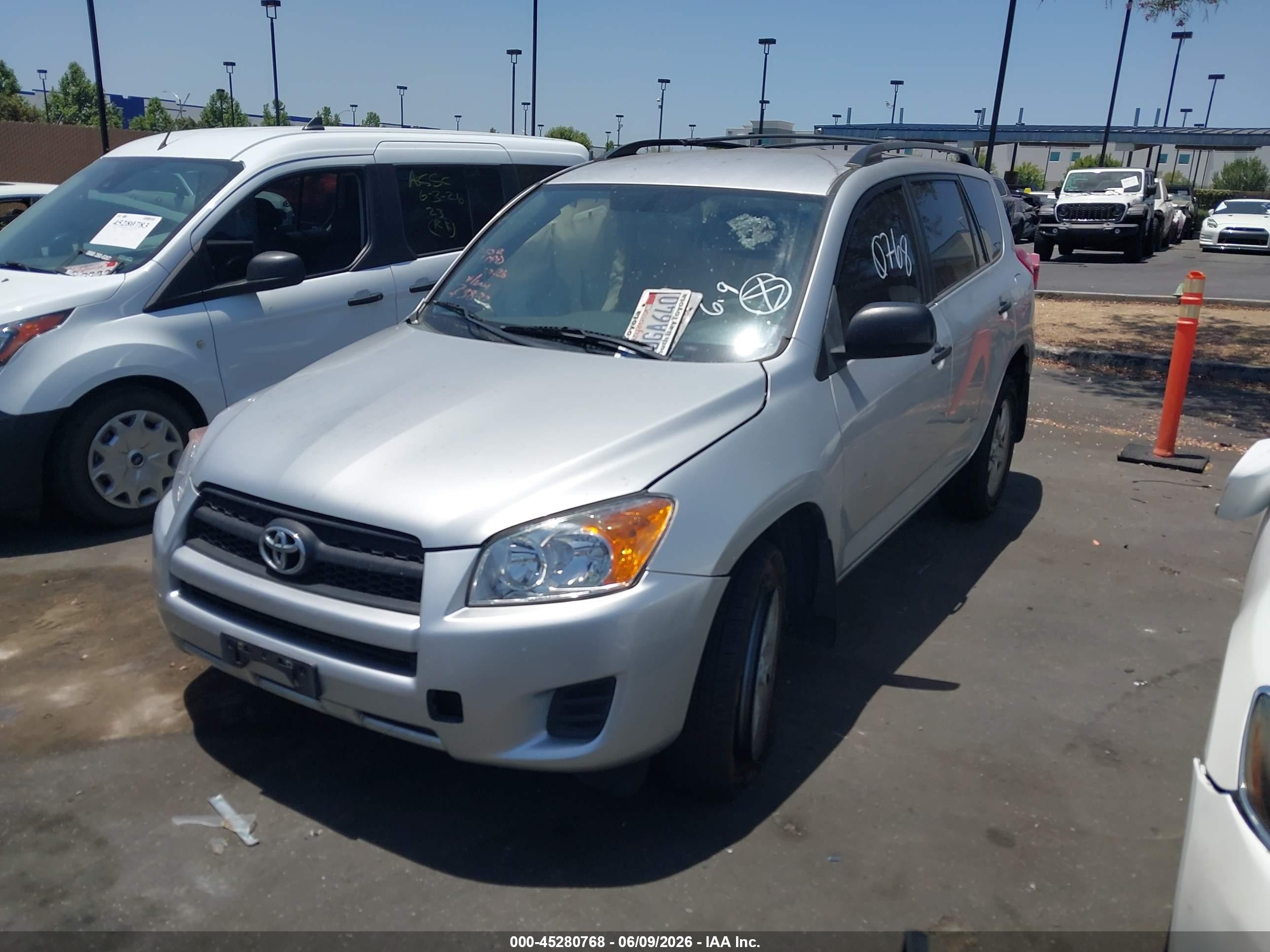 2009 Toyota Rav4   Белый vin: 2T3ZF33V09W012737
