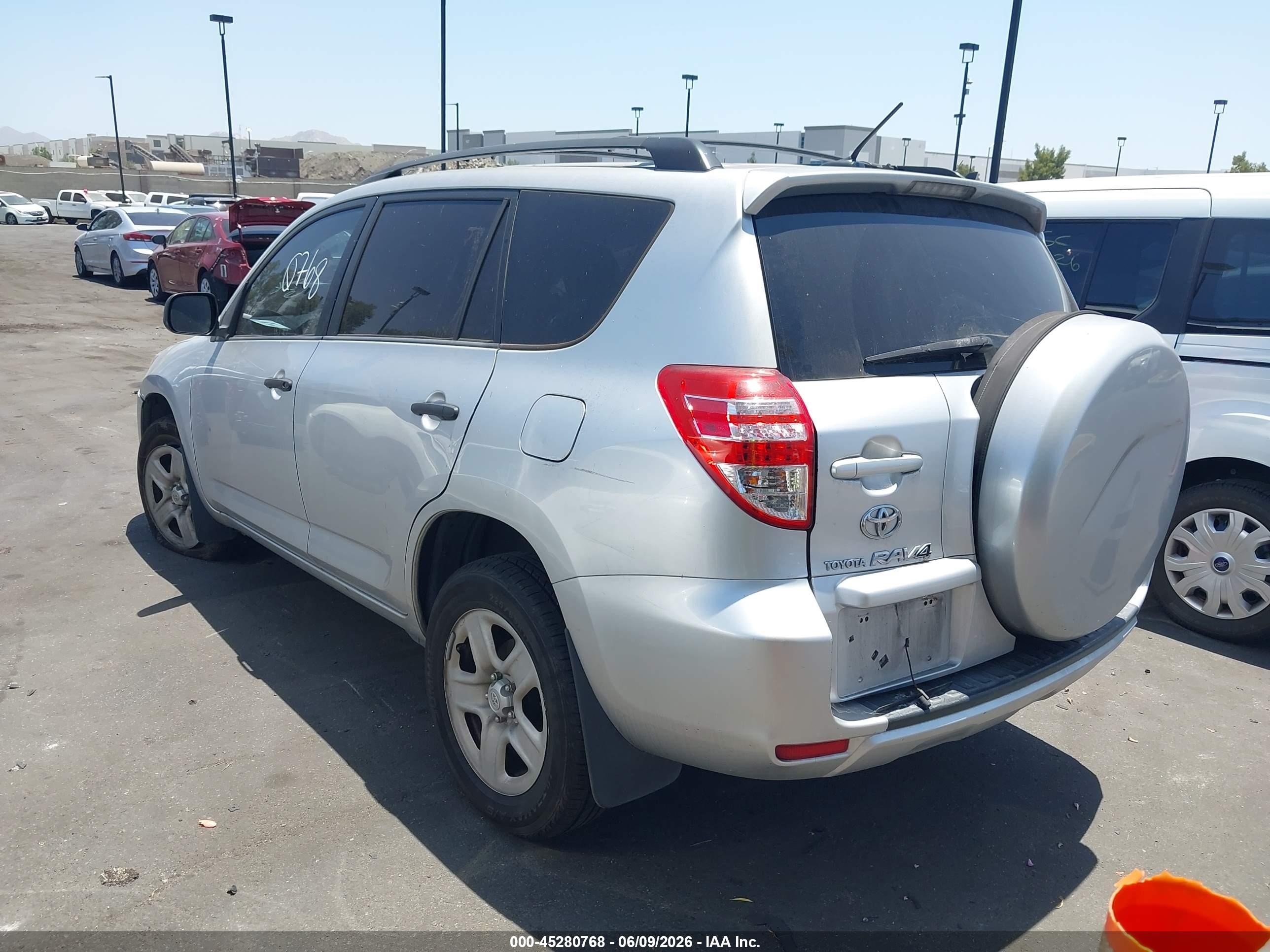 2009 Toyota Rav4   Белый vin: 2T3ZF33V09W012737