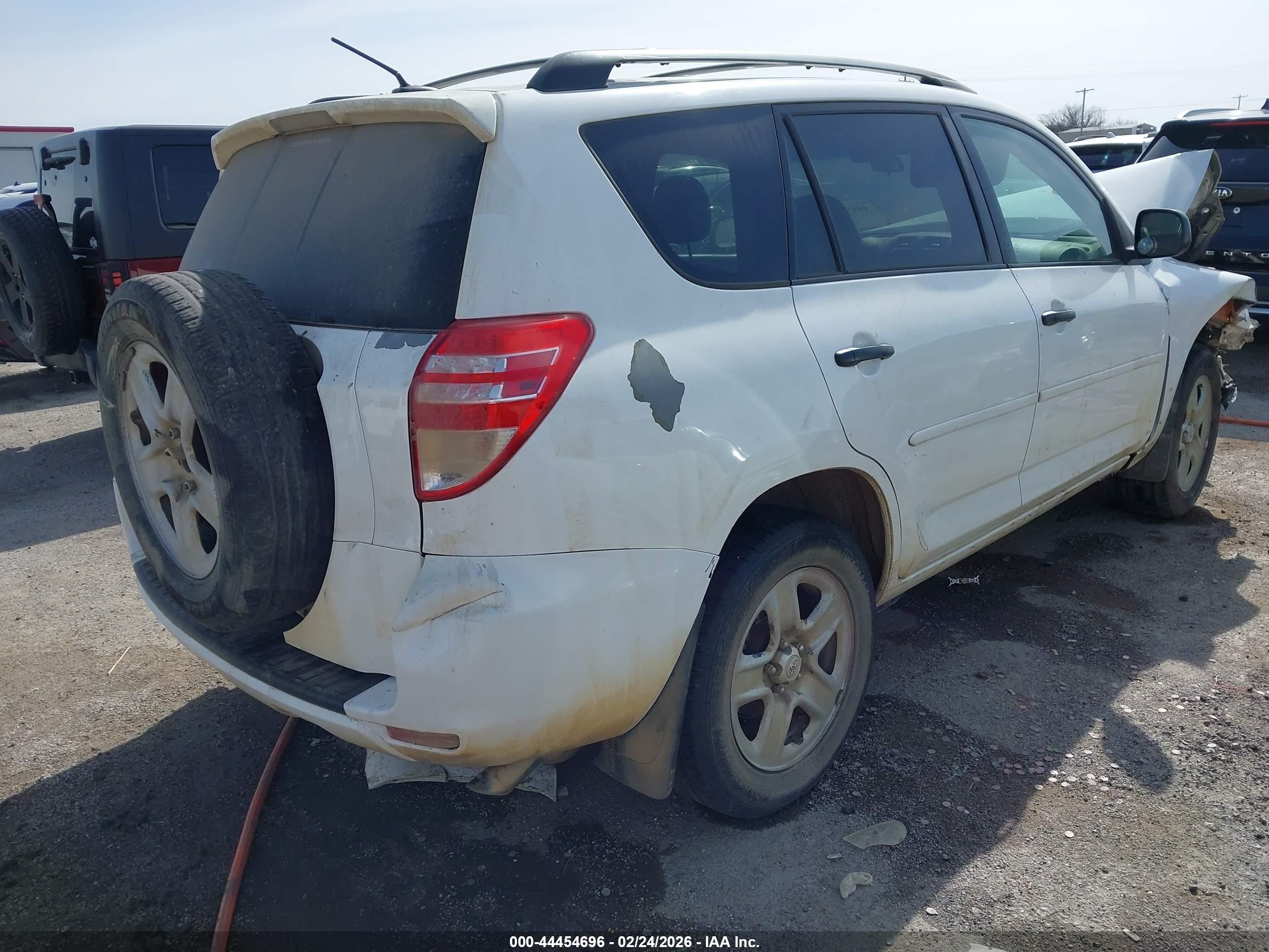2009 Toyota Rav4   White vin: 2T3ZF33V09W016769