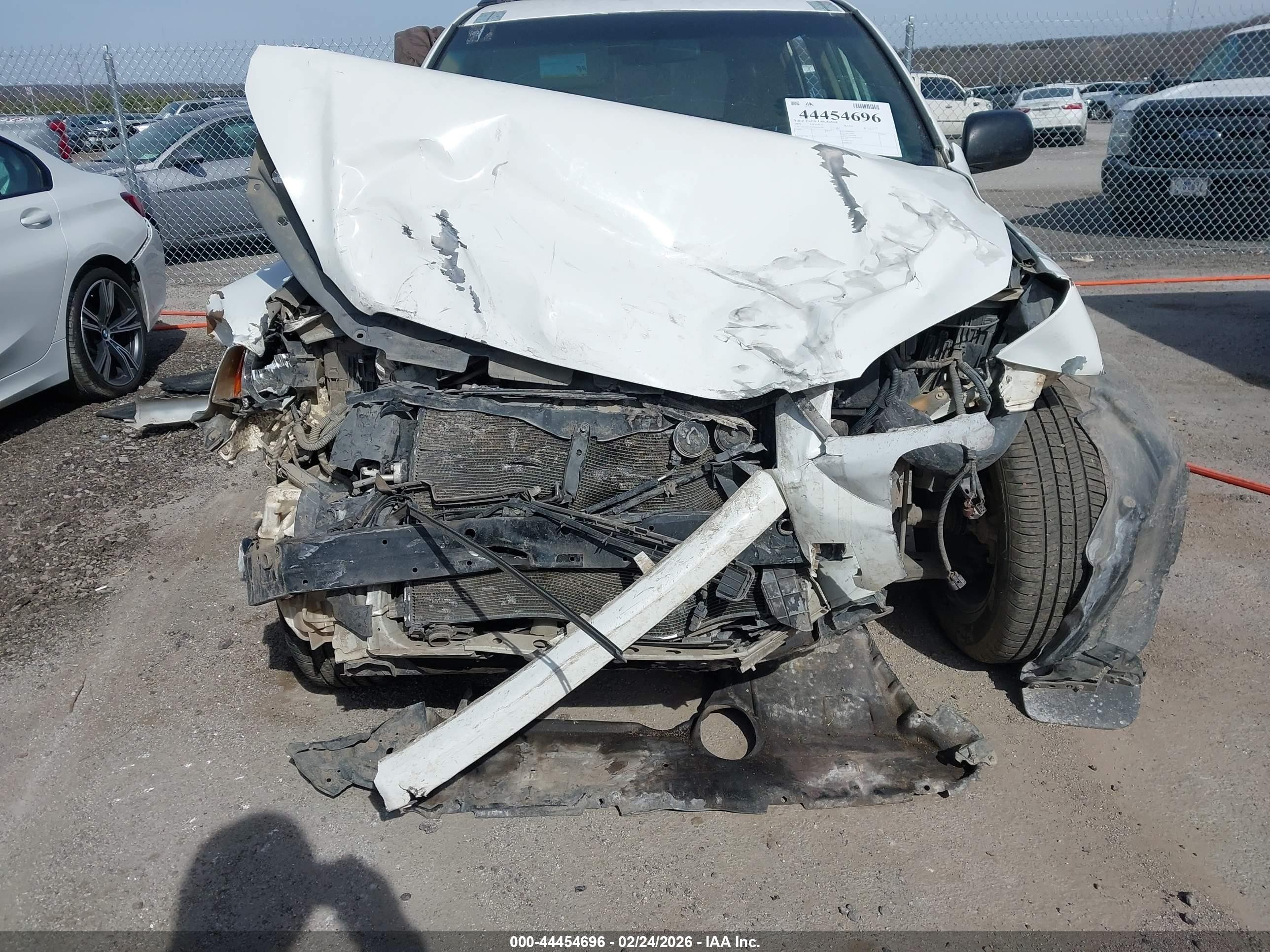 2009 Toyota Rav4   White vin: 2T3ZF33V09W016769