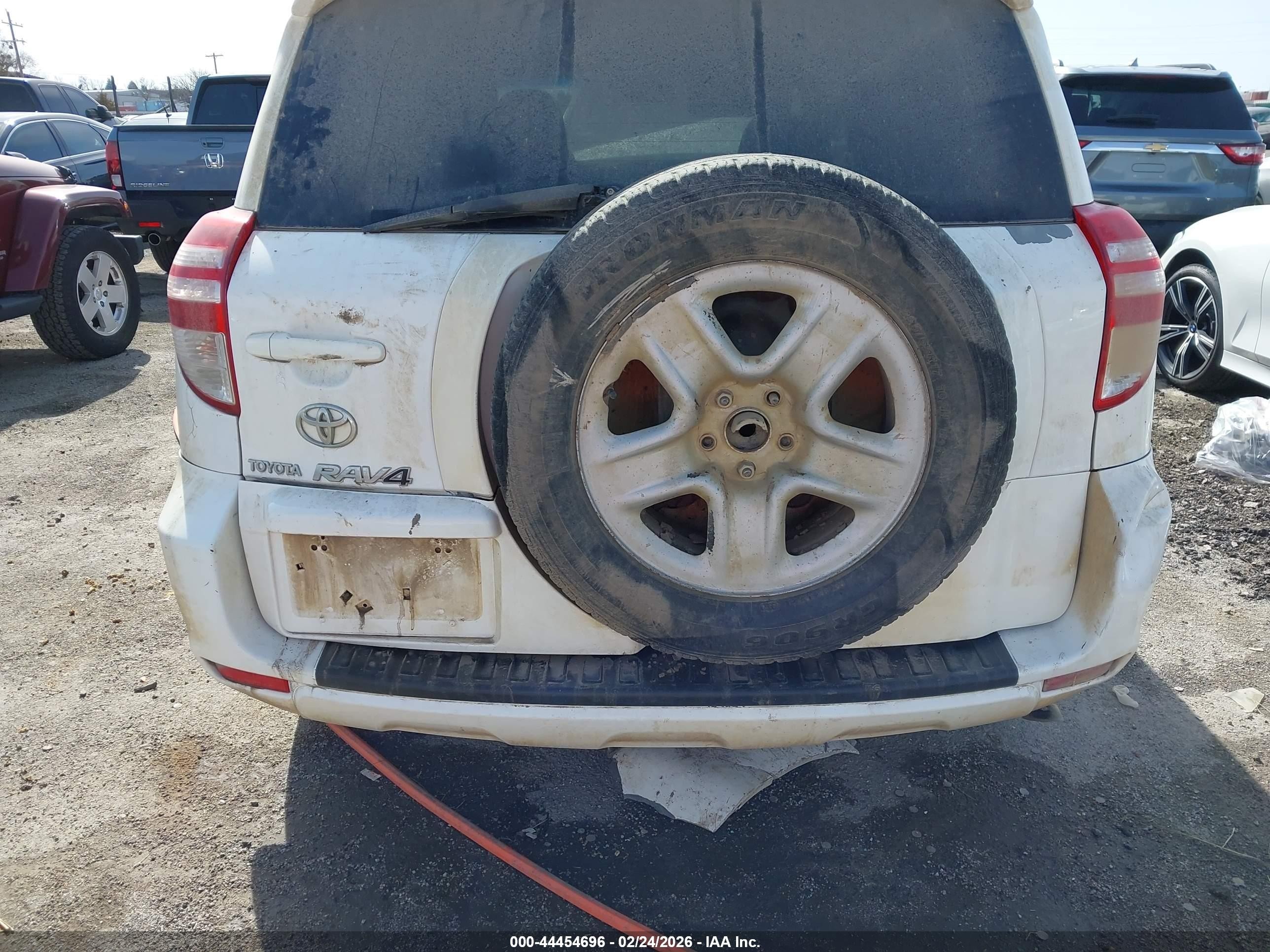 2009 Toyota Rav4   White vin: 2T3ZF33V09W016769