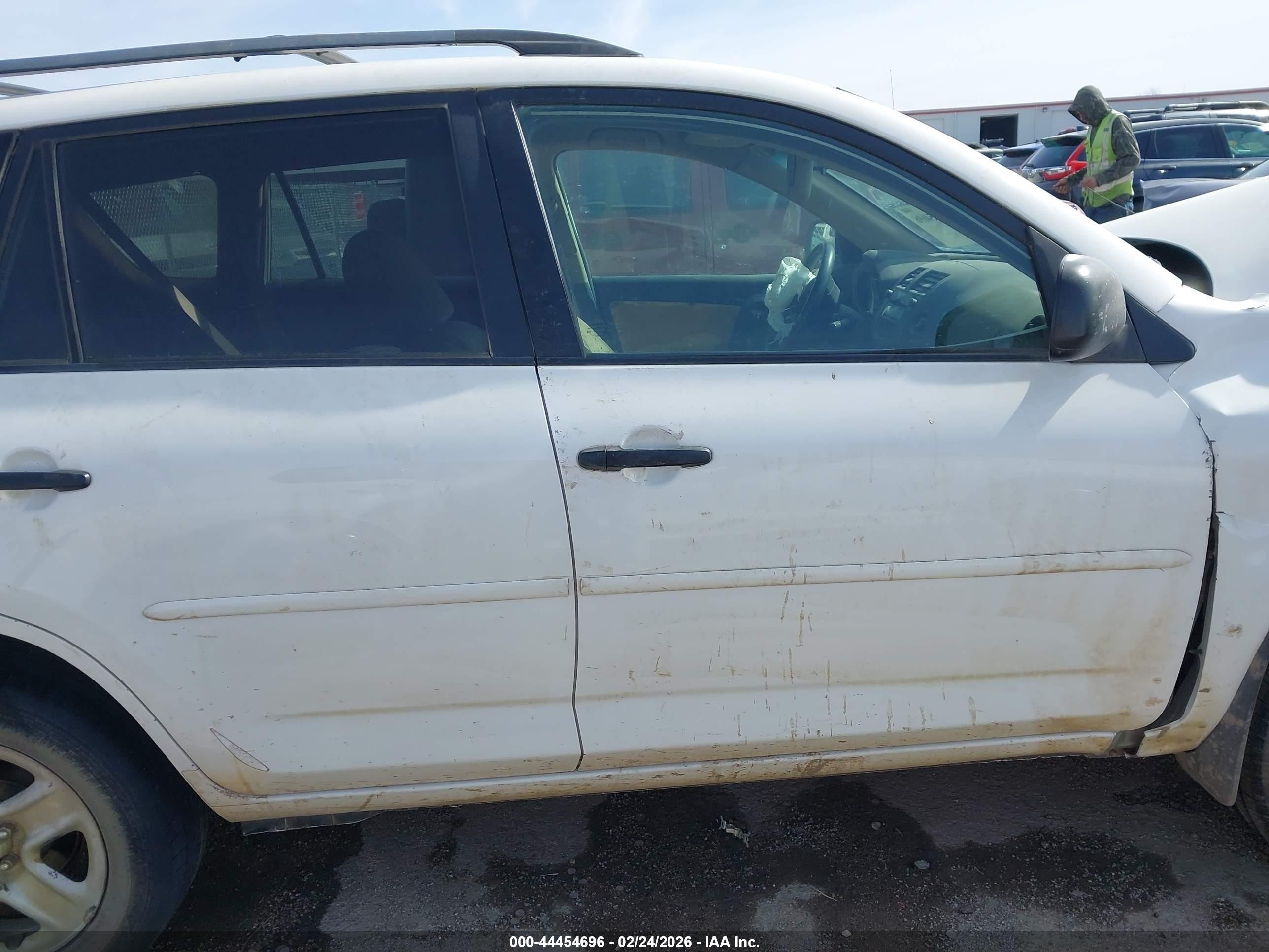 2009 Toyota Rav4   White vin: 2T3ZF33V09W016769