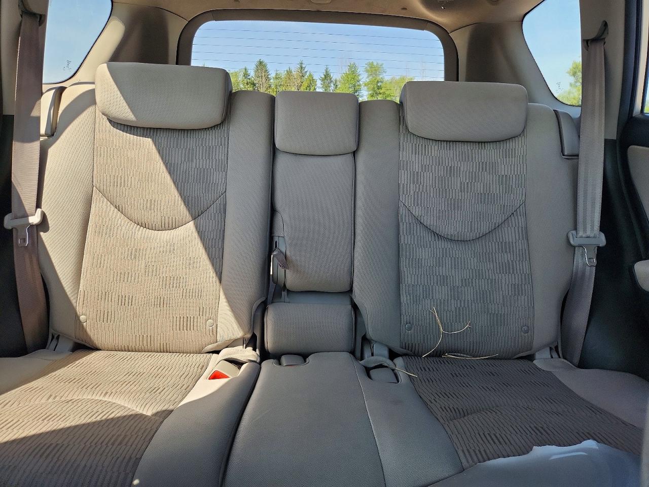 2009 Toyota Rav4 Base Серебряный vin: 2T3ZF33V19W010009