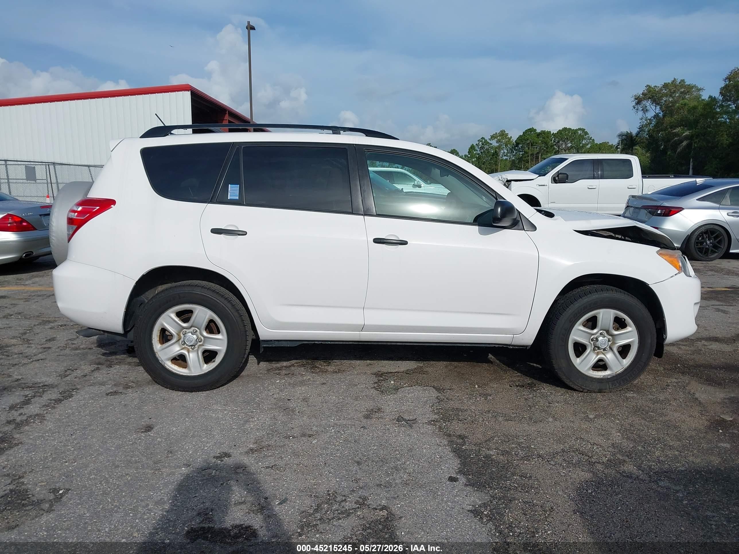 2009 Toyota Rav4   White vin: 2T3ZF33V29W009385