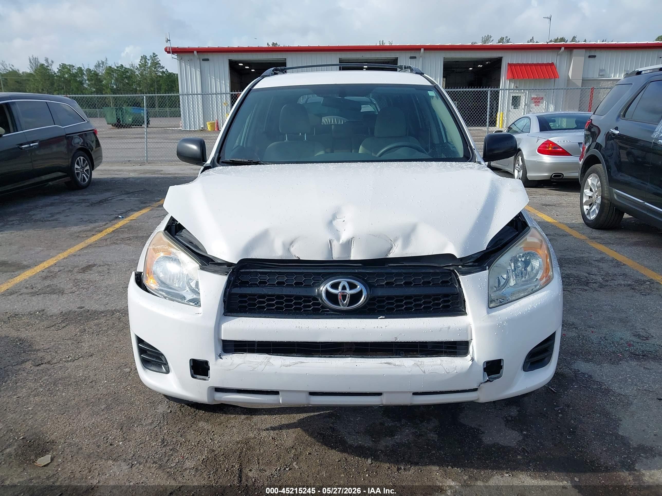 2009 Toyota Rav4   White vin: 2T3ZF33V29W009385