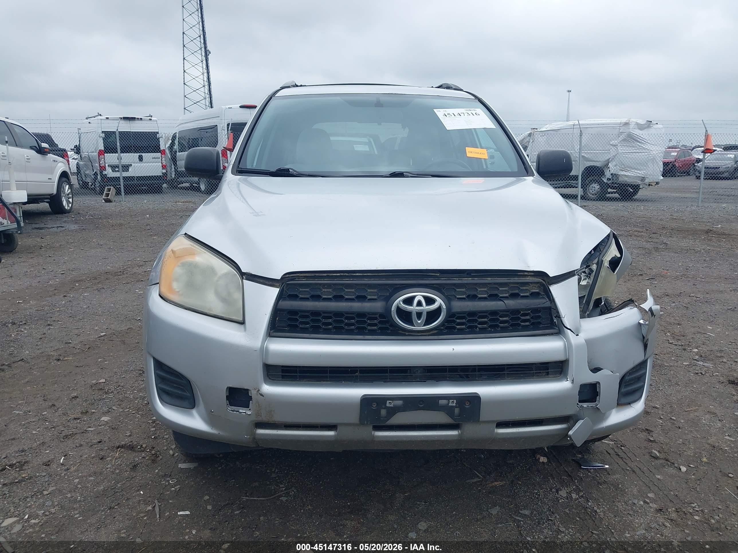 2009 Toyota Rav4   Серебряный vin: 2T3ZF33V39W005961
