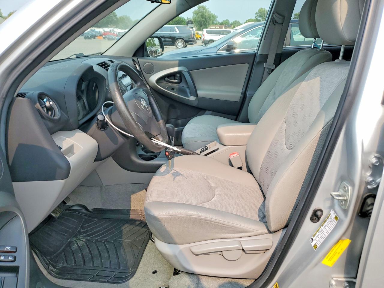 2009 Toyota Rav4 Серебряный vin: 2T3ZF33V69W010037