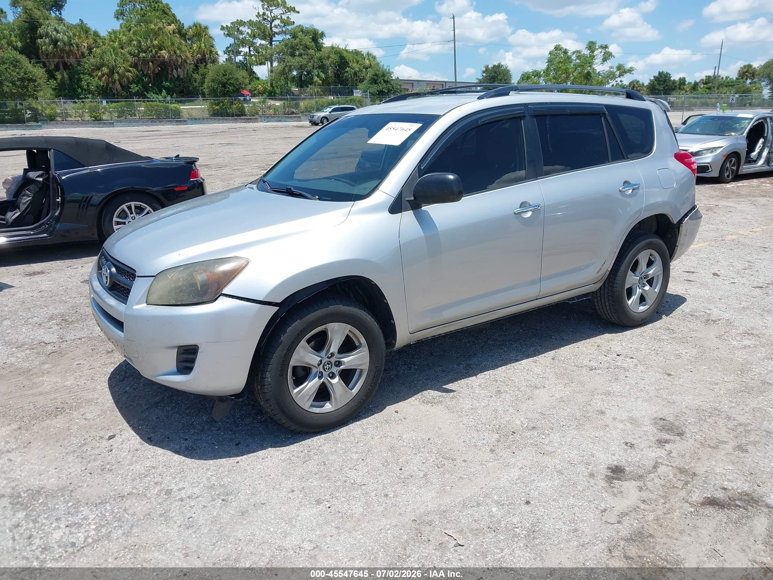 2009 Toyota Rav4   Silver vin: 2T3ZF33VX9W009263