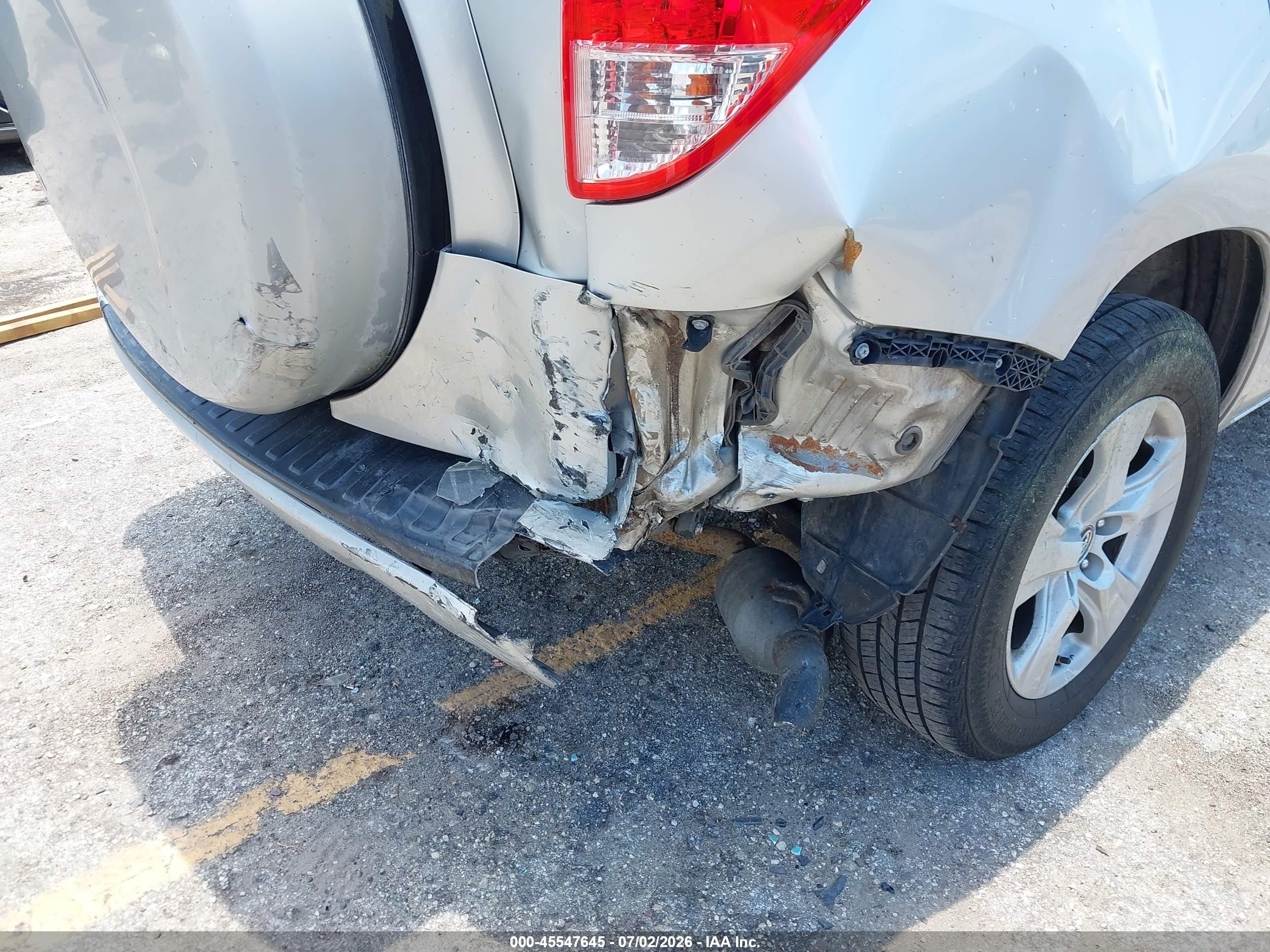 2009 Toyota Rav4   Silver vin: 2T3ZF33VX9W009263