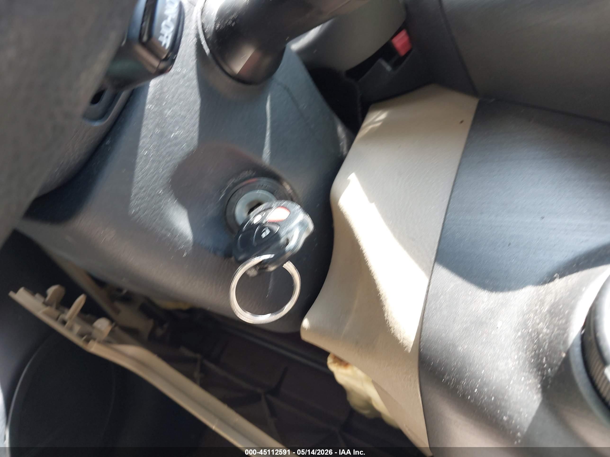 2010 Toyota Rav4   White vin: 2T3ZF4DV0AW018658