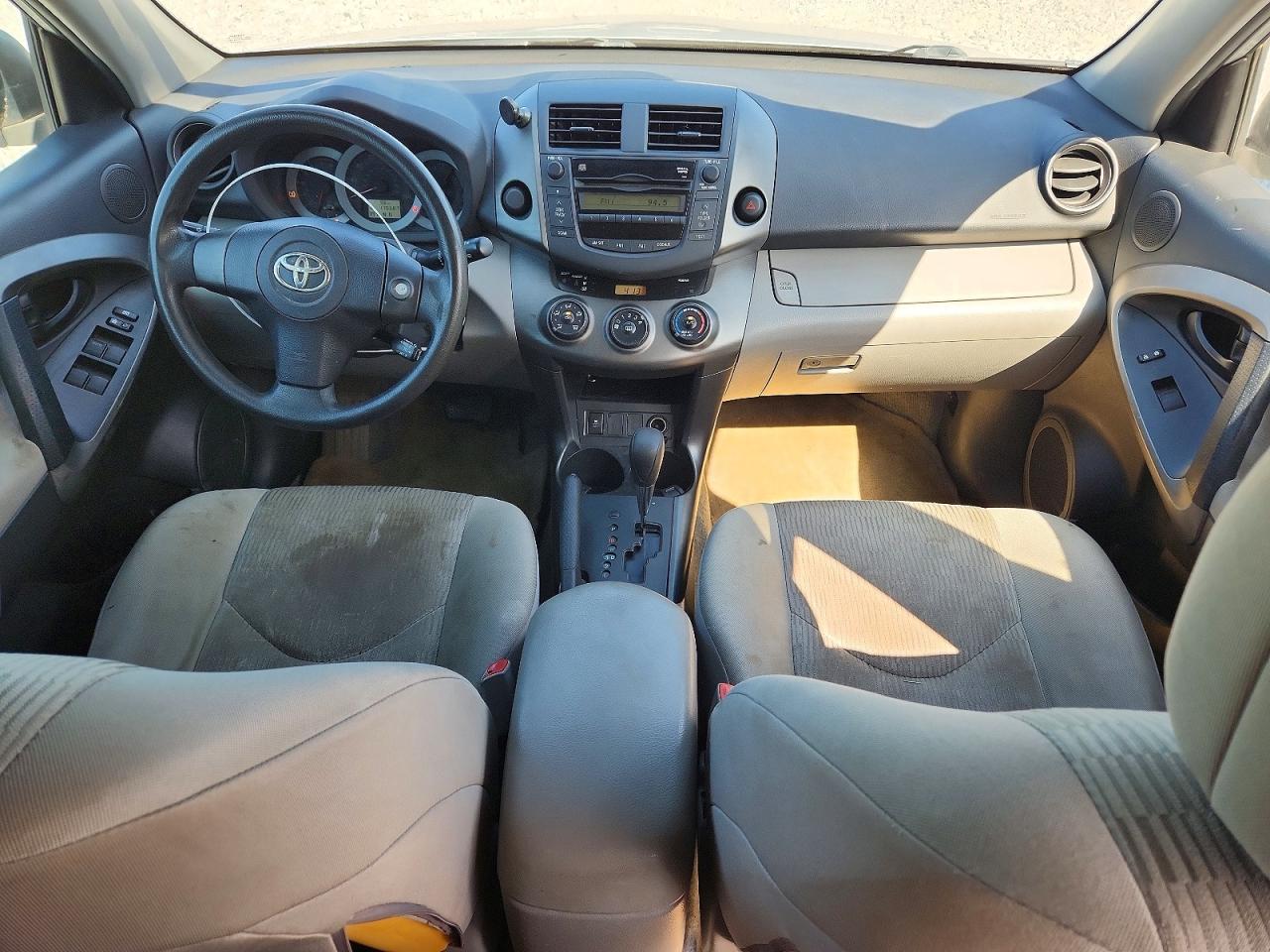 2010 Toyota Rav4 Base Silver vin: 2T3ZF4DV0AW031877